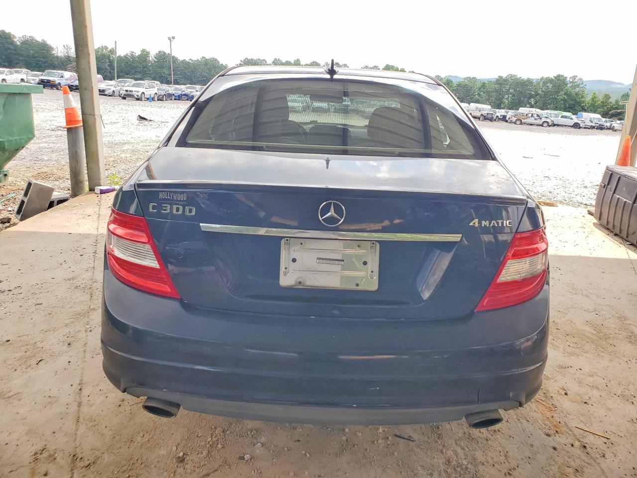 2011 Mercedes-benz C 300 4matic Black vin: WDDGF8BB1BR187411