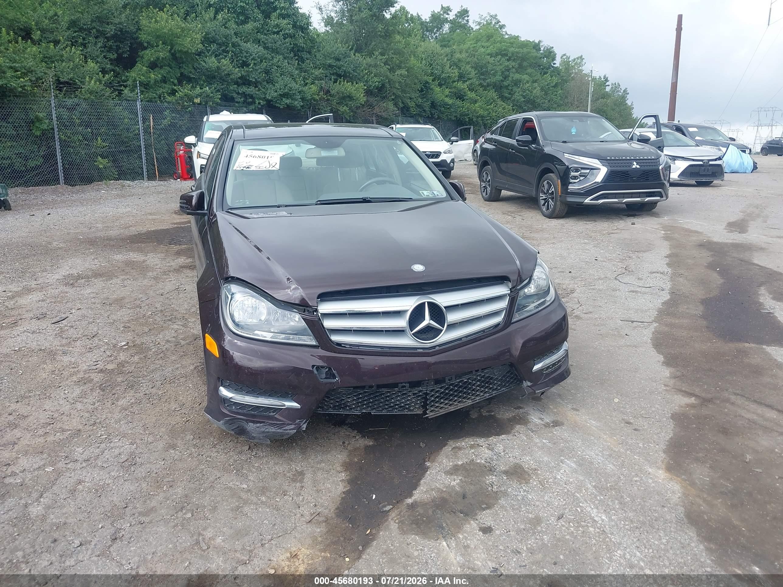 2012 Mercedes-benz C 300 Sport 4matic Dark Brown vin: WDDGF8BB1CA715528