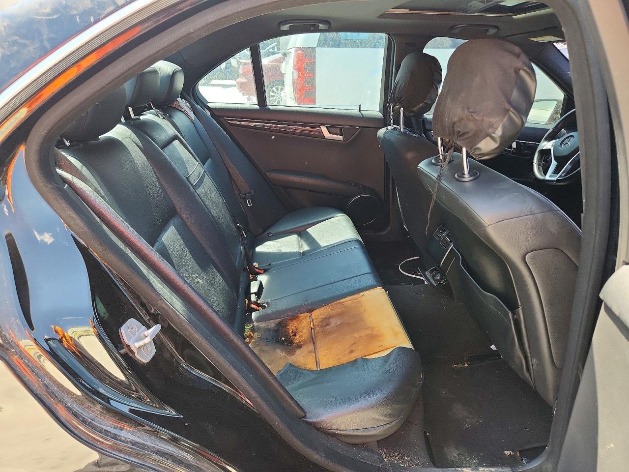 2012 Mercedes-benz C 300 4matic Black vin: WDDGF8BB1CF913805