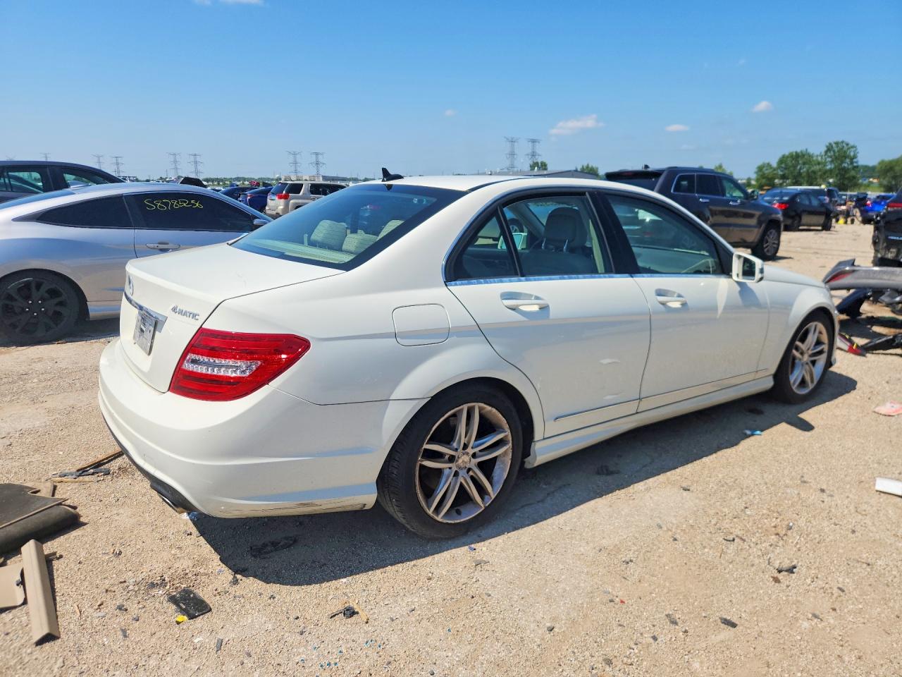 2012 Mercedes-benz C 300 4matic White vin: WDDGF8BB1CF917854
