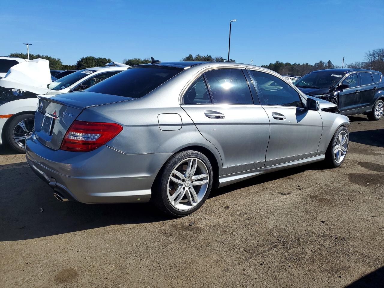 2012 Mercedes Benz C 300 4matic Gray vin: WDDGF8BB1CR201065