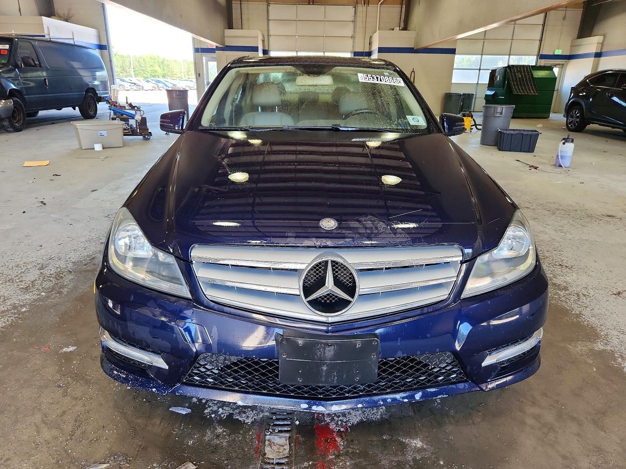 2012 Mercedes-benz C 300 4matic Blue vin: WDDGF8BB1CR228301