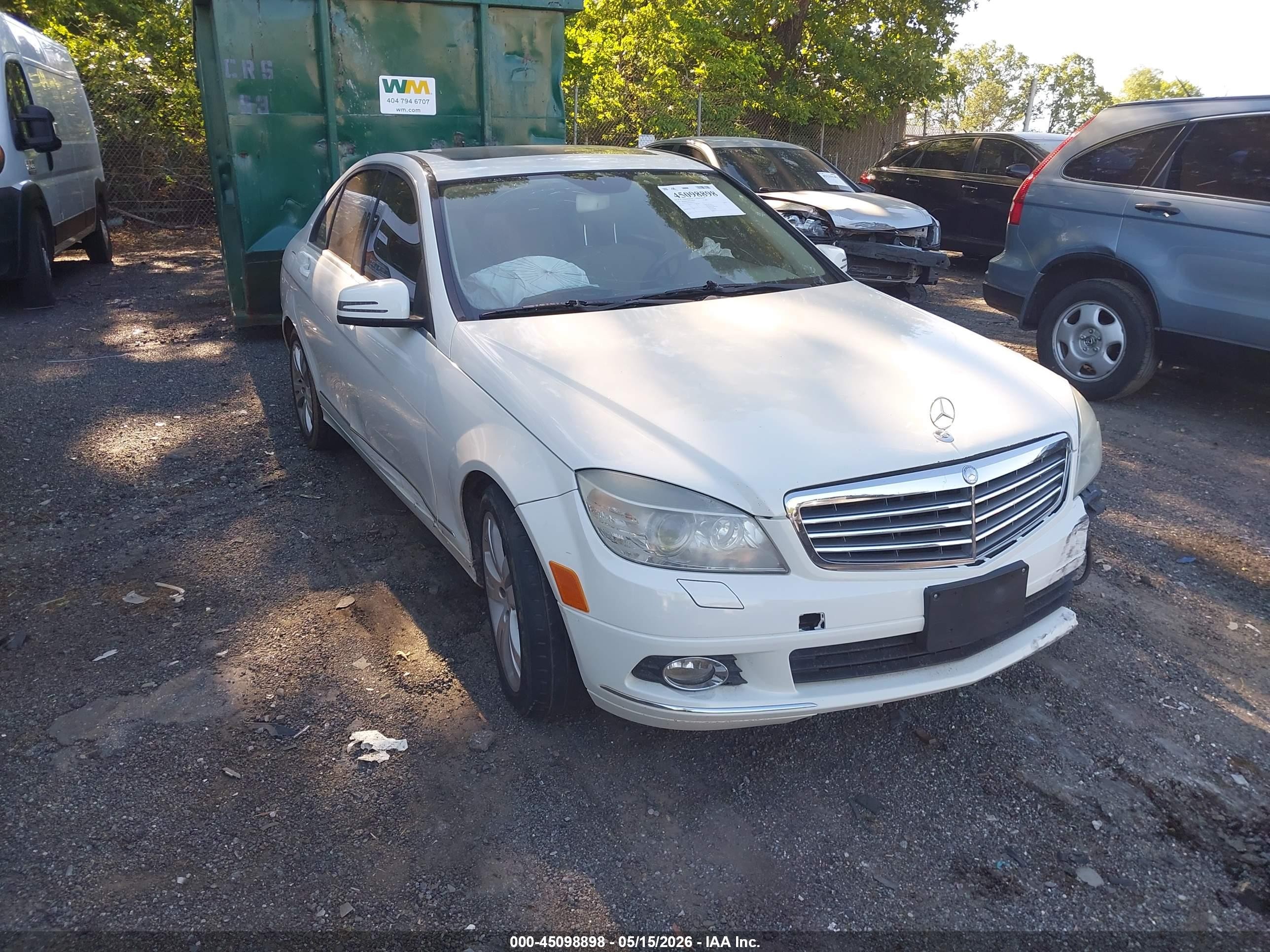 2010 Mercedes-benz C 300 Luxury 4matic White vin: WDDGF8BB2AF443071
