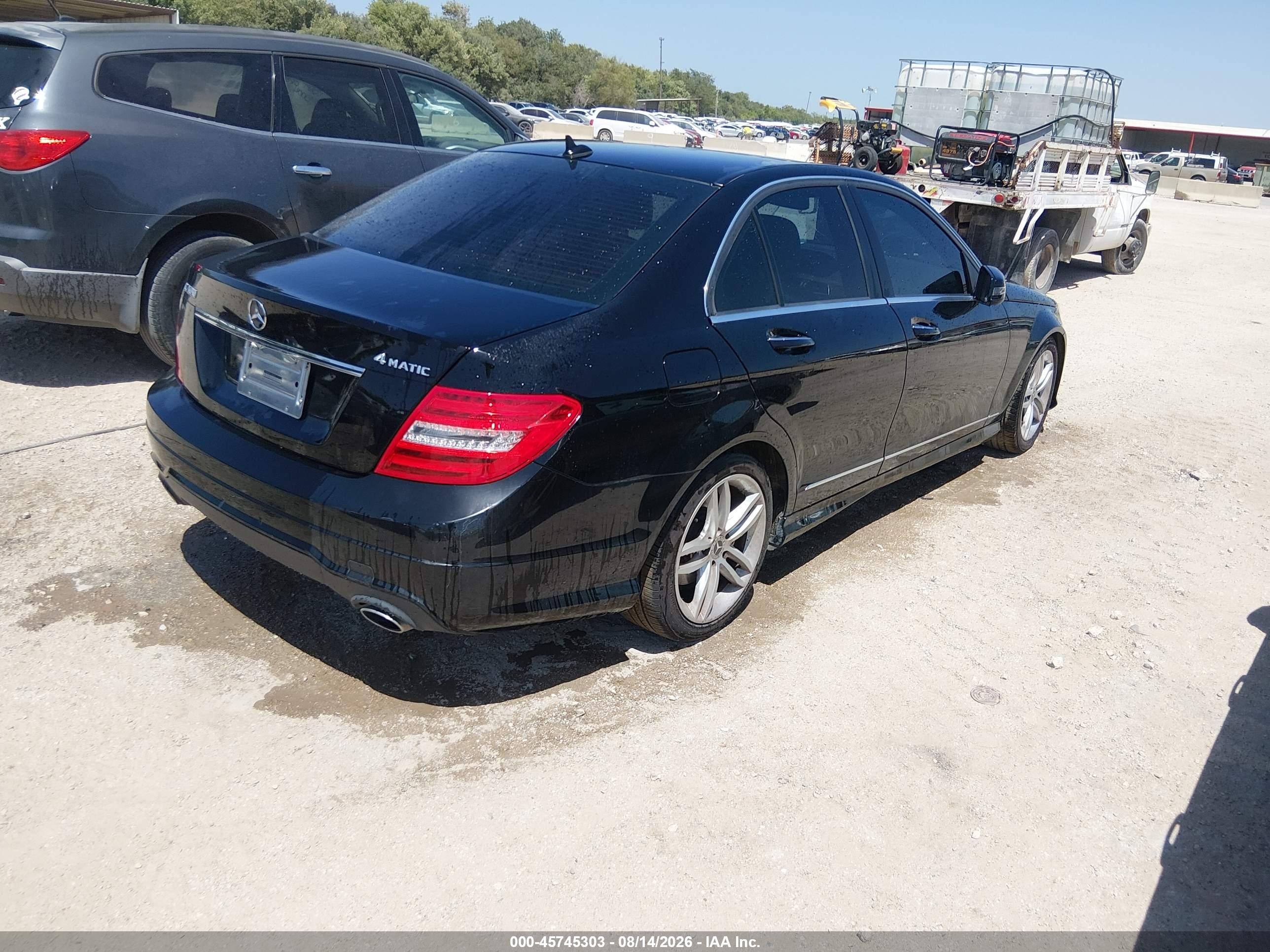 2012 Mercedes-benz C 300 Sport 4matic Black vin: WDDGF8BB2CF923632