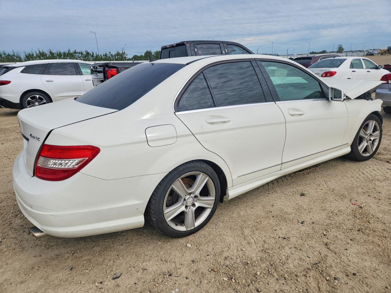 2010 Mercedes-benz C 300 4matic White vin: WDDGF8BB3AF378506