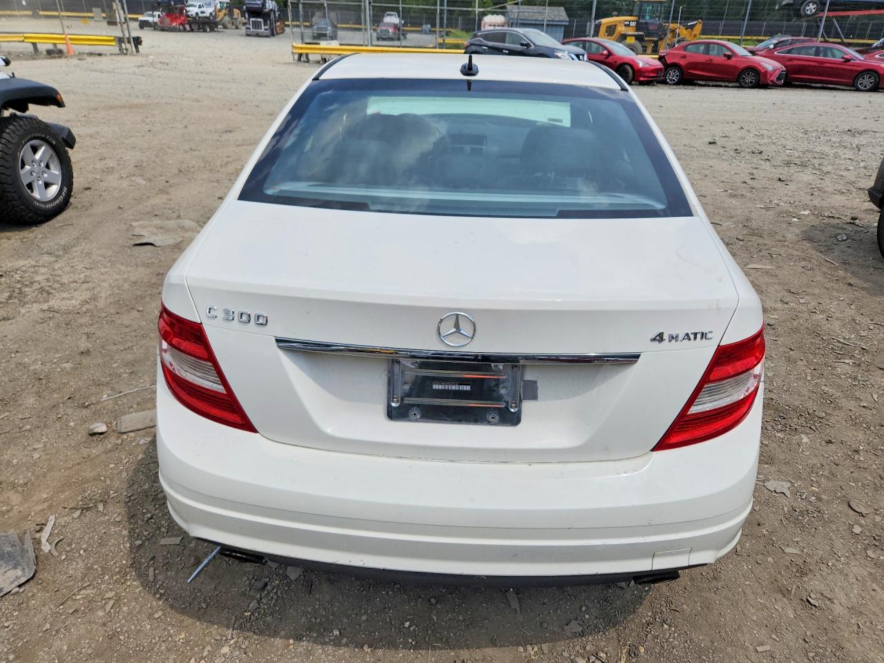 2010 Mercedes-benz C 300 4matic White vin: WDDGF8BB3AF409558