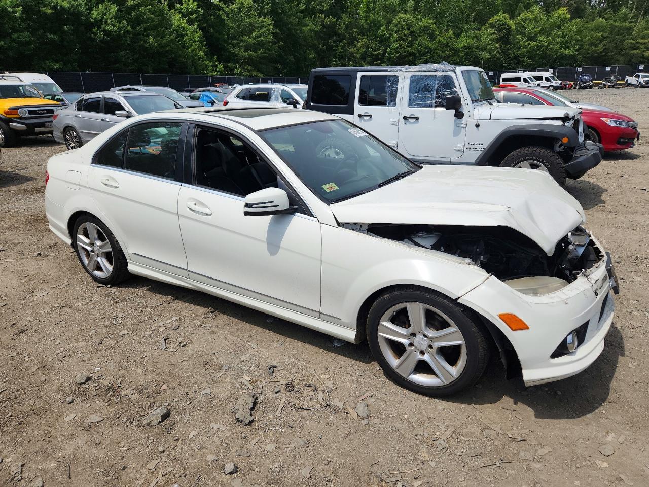 2010 Mercedes-benz C 300 4matic White vin: WDDGF8BB3AF409558