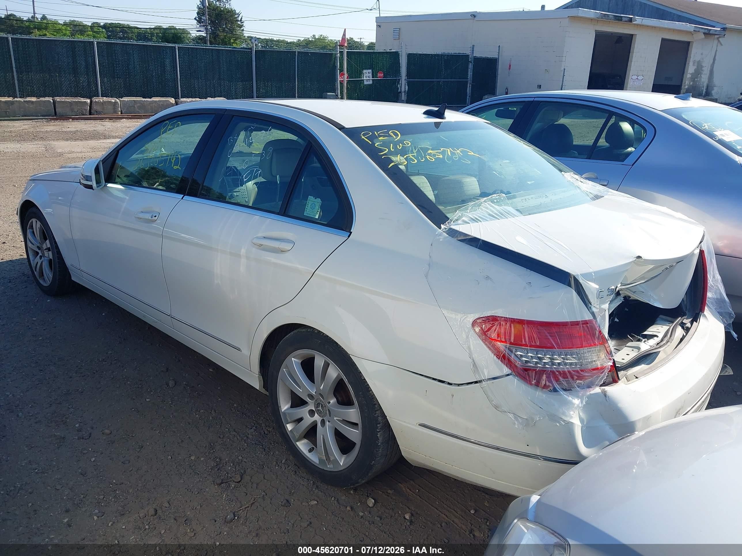 2010 Mercedes-benz C 300 Luxury 4matic/sport 4matic White vin: WDDGF8BB3AF410595