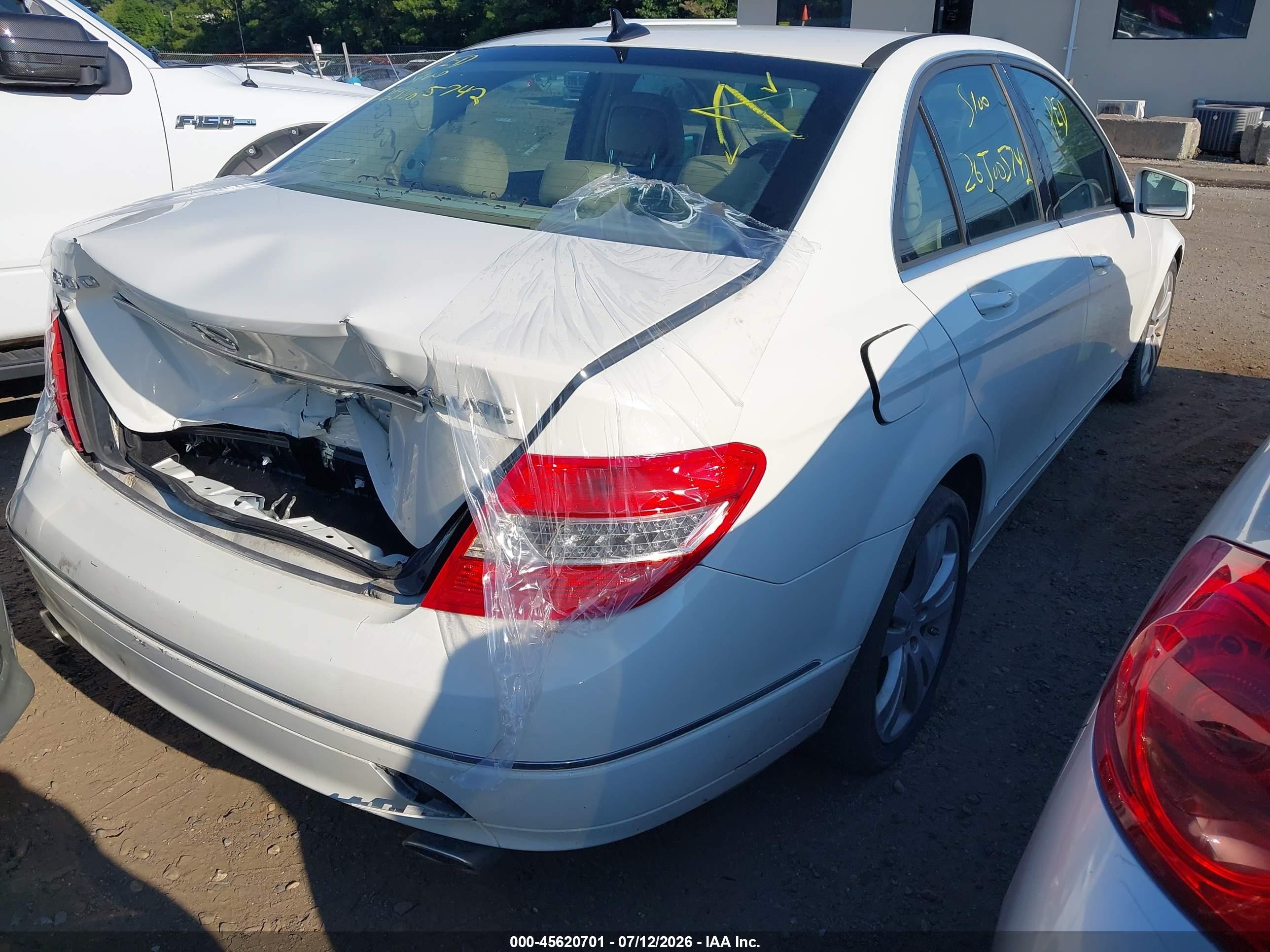 2010 Mercedes-benz C 300 Luxury 4matic/sport 4matic White vin: WDDGF8BB3AF410595