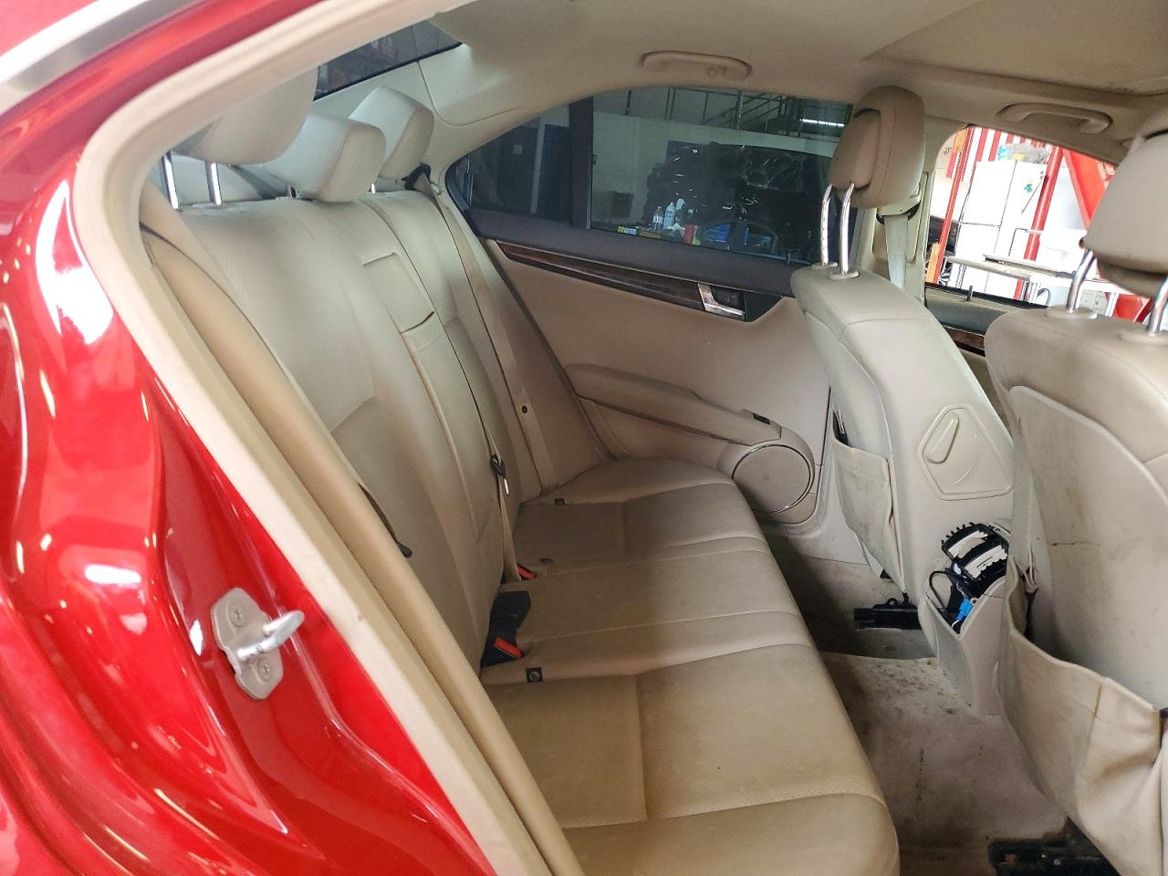 2010 Mercedes-benz C 300 4matic Red vin: WDDGF8BB3AF435805