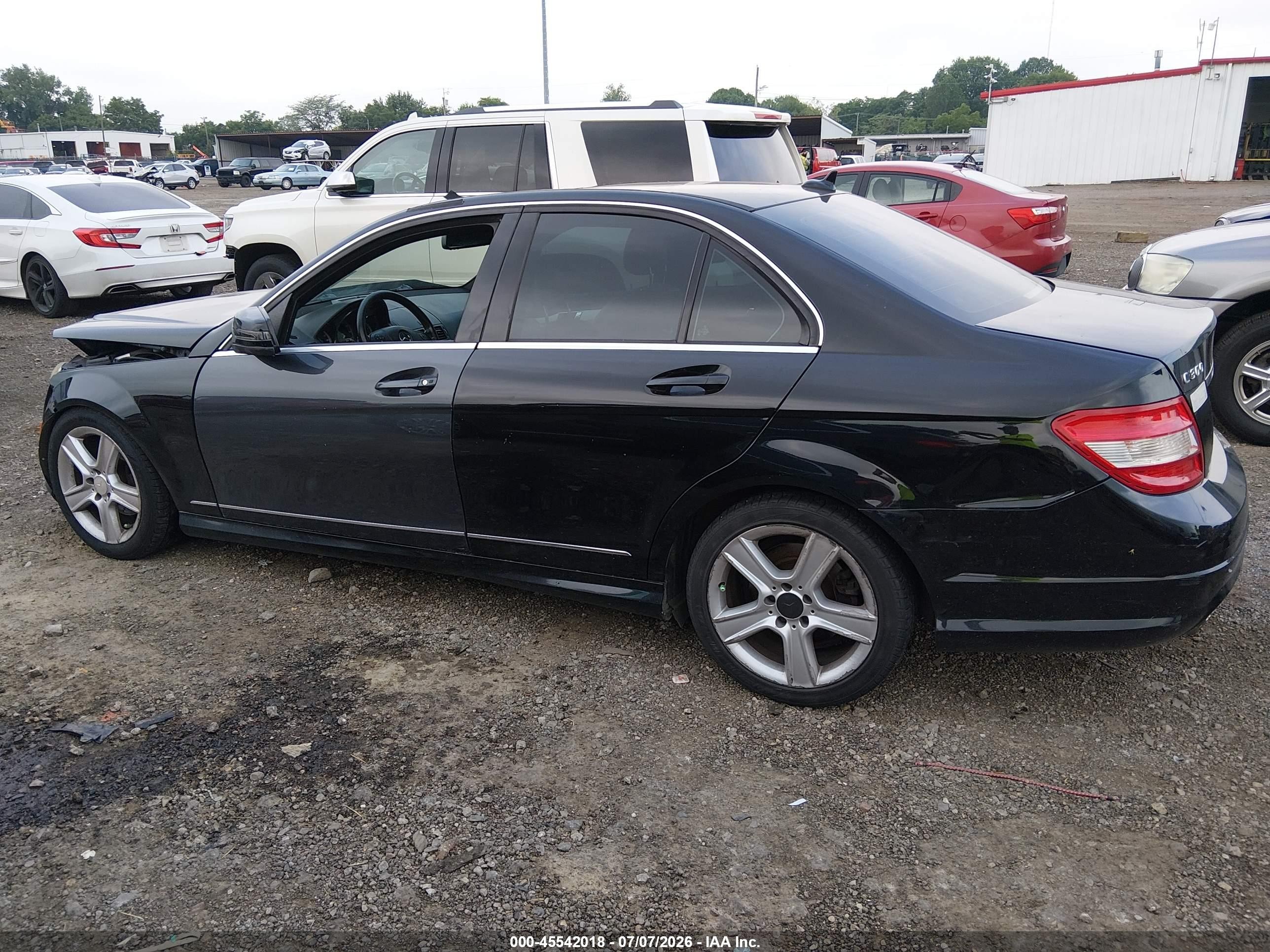 2010 Mercedes-benz C 300 Luxury 4matic/sport 4matic Black vin: WDDGF8BB3AF468612