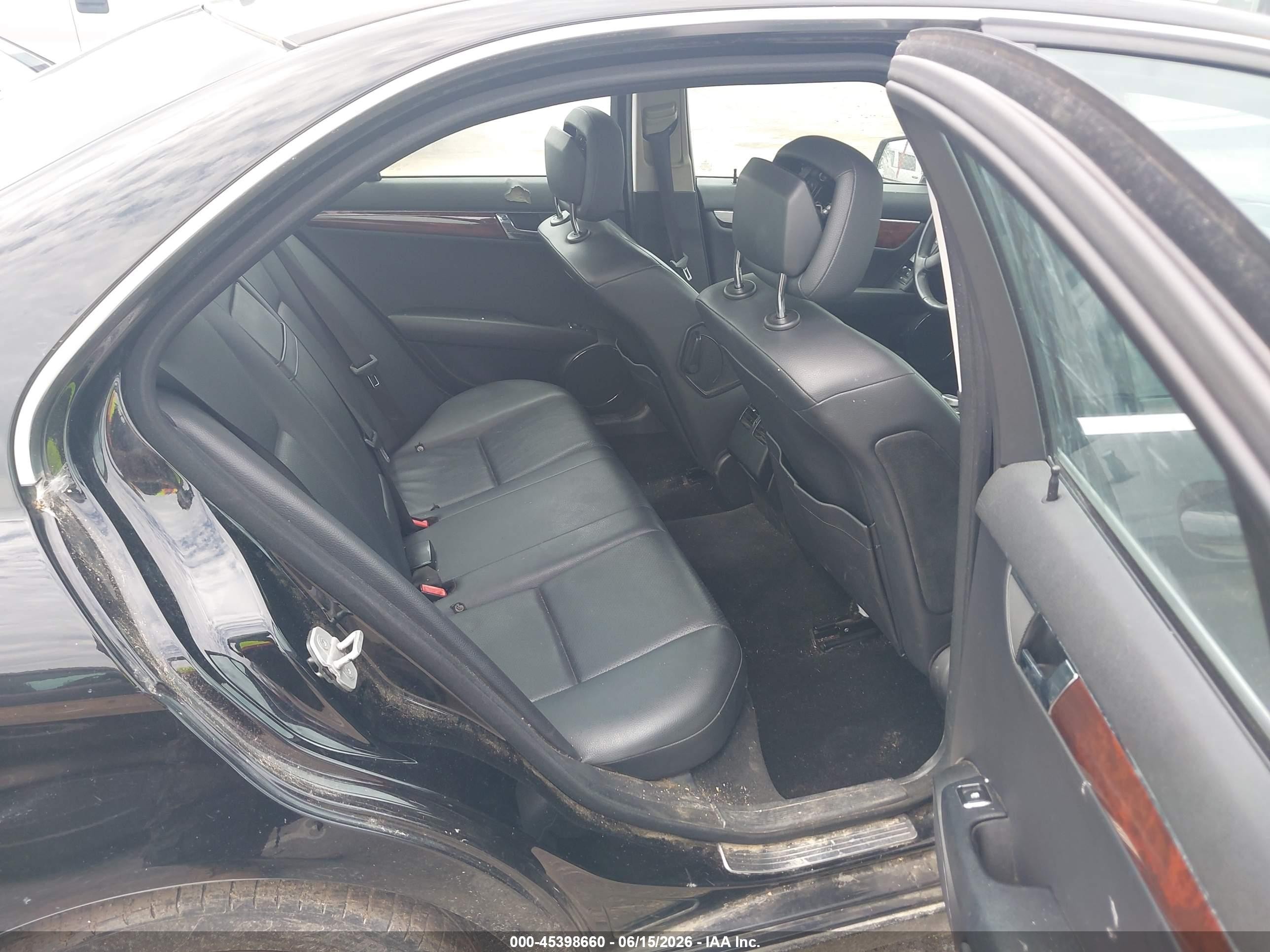 2010 Mercedes-benz C 300 Luxury 4matic/sport 4matic Black vin: WDDGF8BB3AF471543