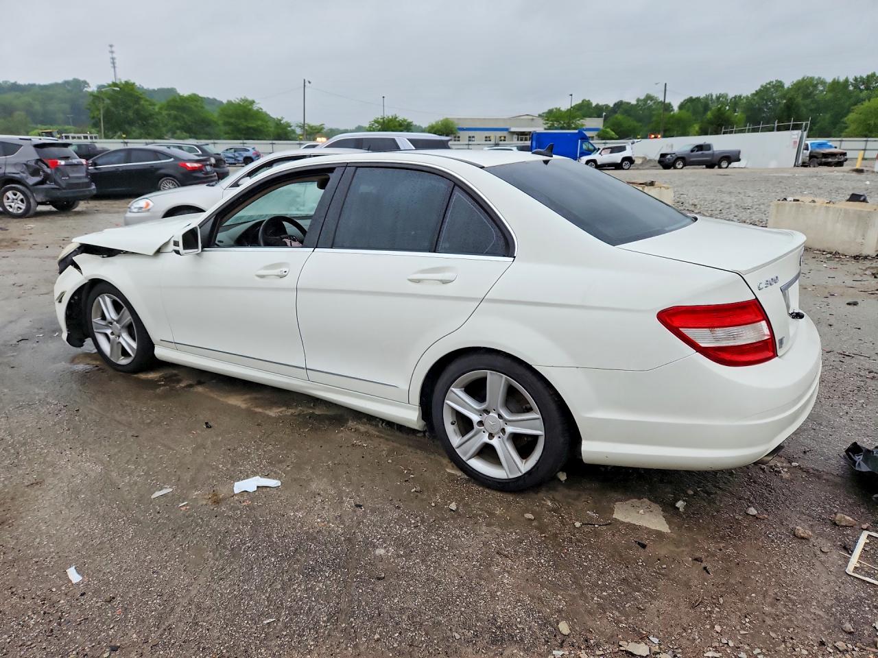 2010 Mercedes-benz C 300 4matic White vin: WDDGF8BB3AF497253