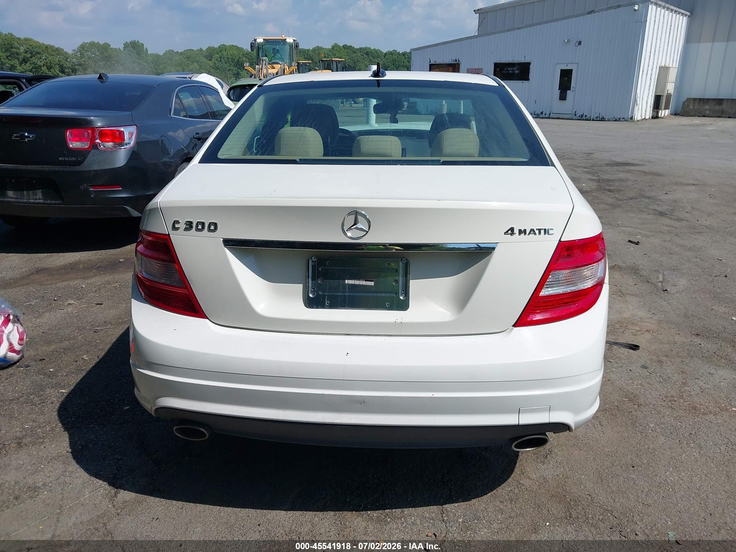 2010 Mercedes-benz C 300 Luxury 4matic/sport 4matic White vin: WDDGF8BB3AR105824