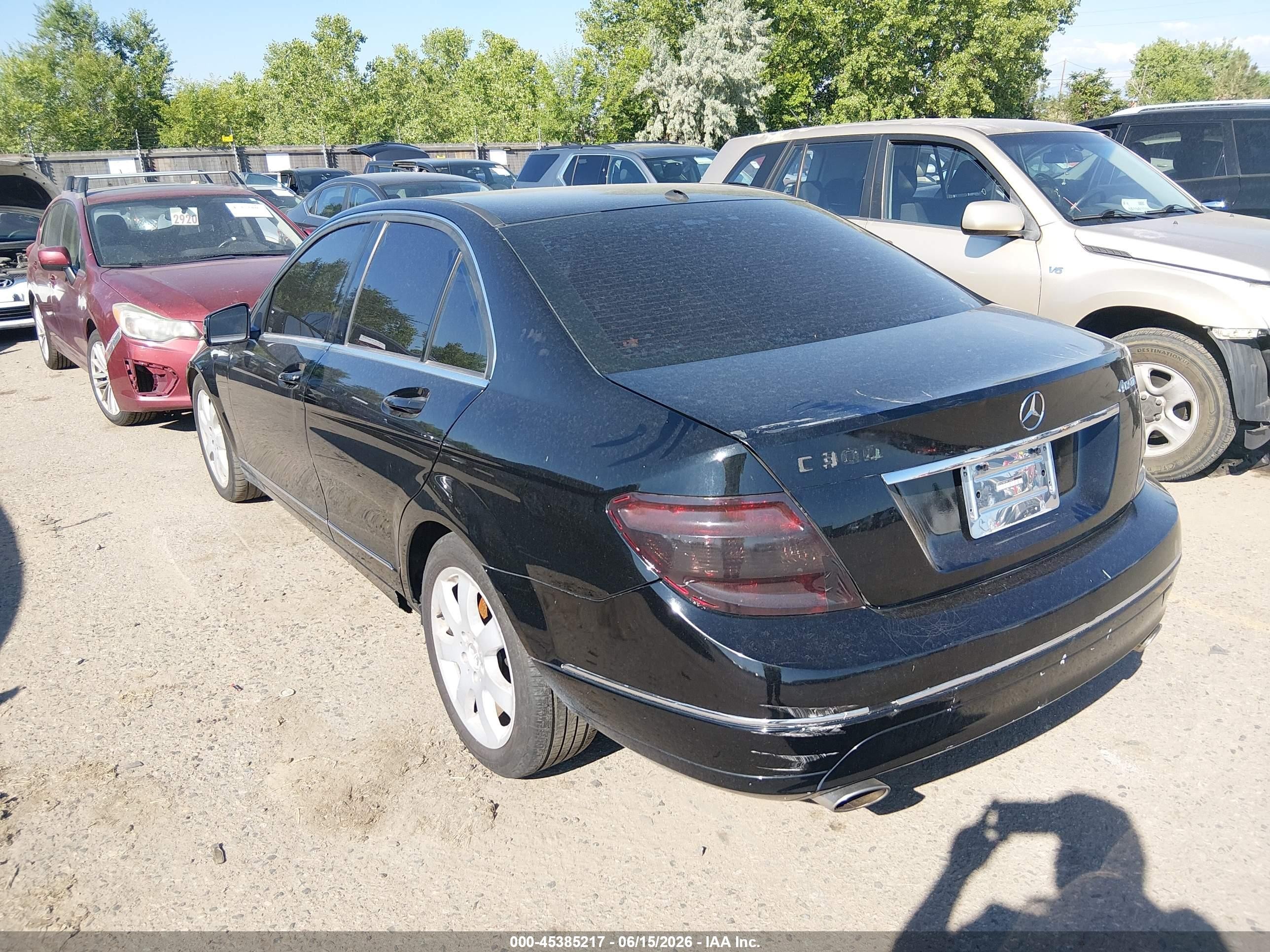 2011 Mercedes-benz C 300 Luxury 4matic Black vin: WDDGF8BB3BR133432