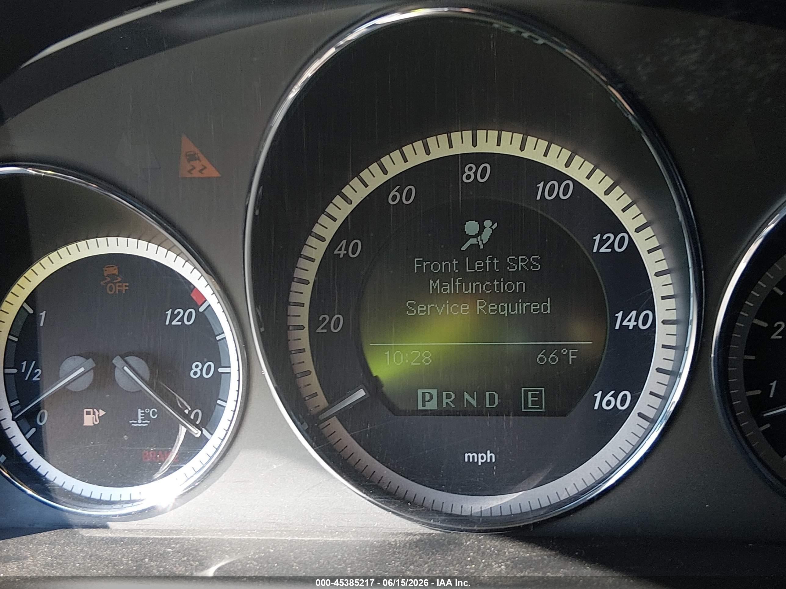 2011 Mercedes-benz C 300 Luxury 4matic Black vin: WDDGF8BB3BR133432