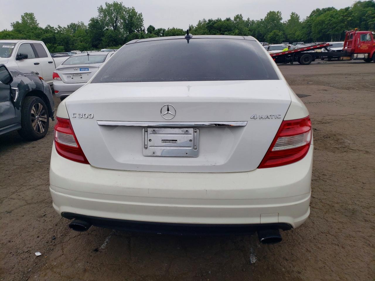 2011 Mercedes-benz C 300 4matic Белый vin: WDDGF8BB3BR133589