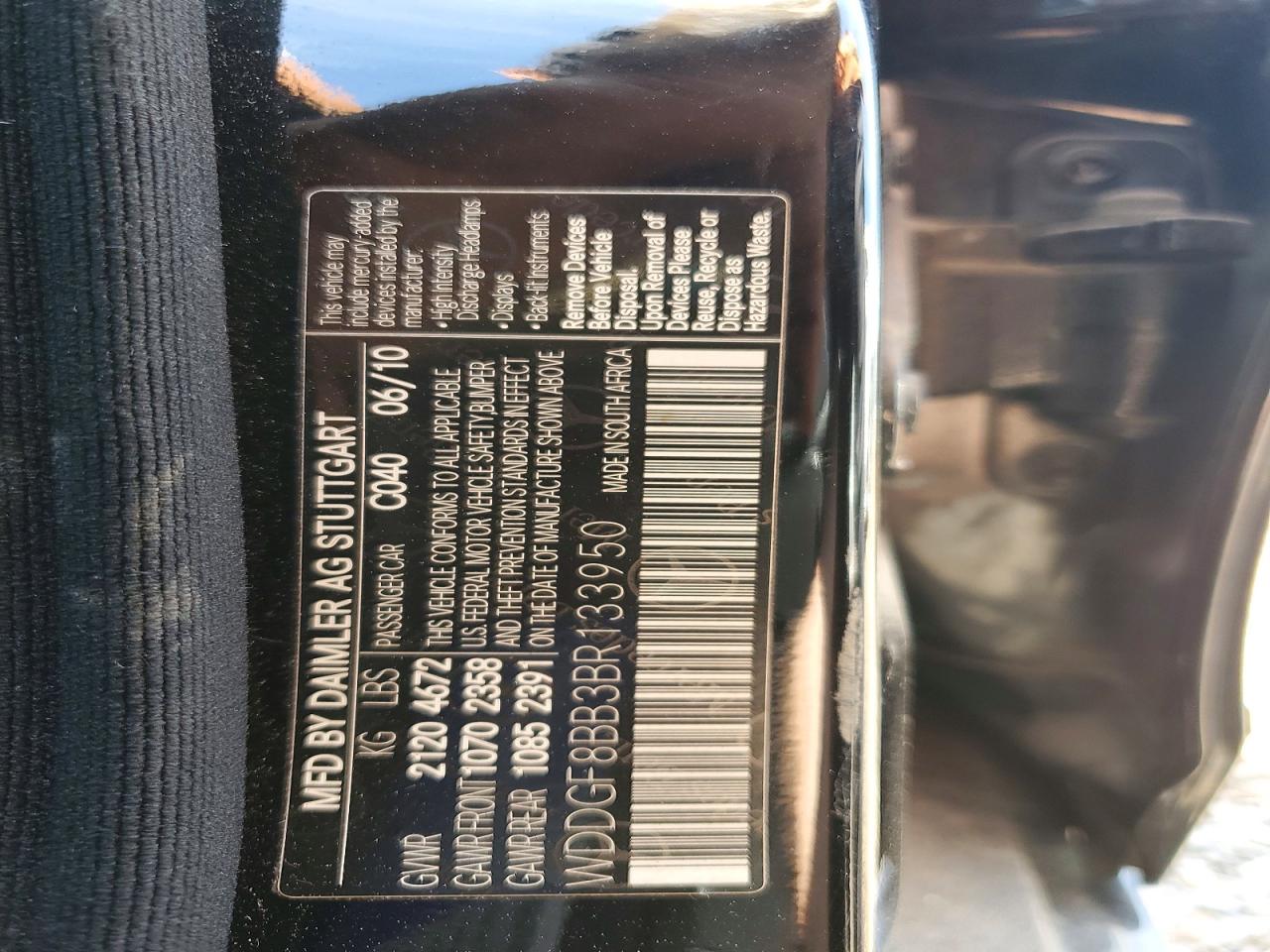 2011 Mercedes-benz 300c Черный vin: WDDGF8BB3BR133950