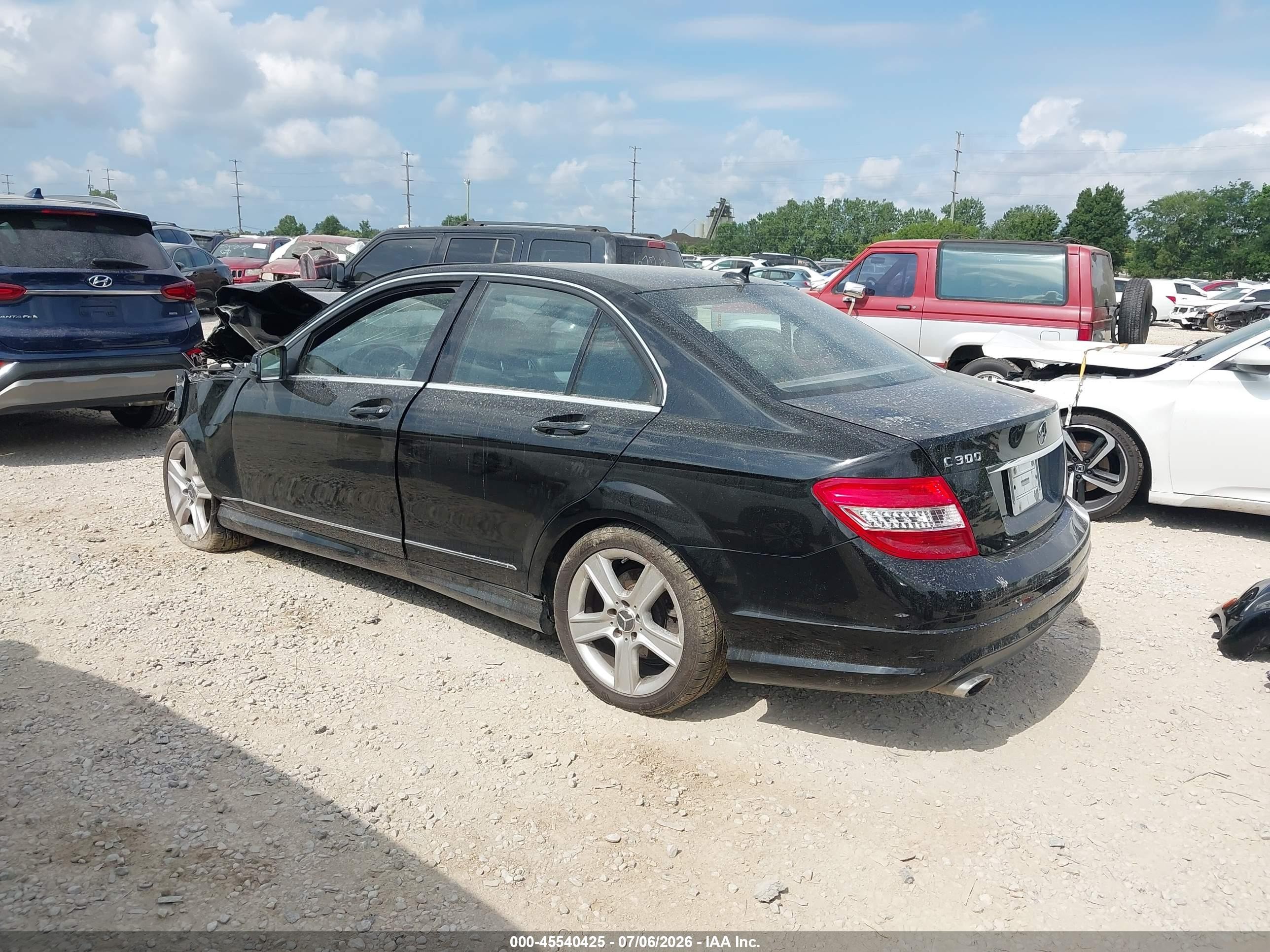 2011 Mercedes-benz C 300 Luxury 4matic/sport 4matic Black vin: WDDGF8BB3BR146343