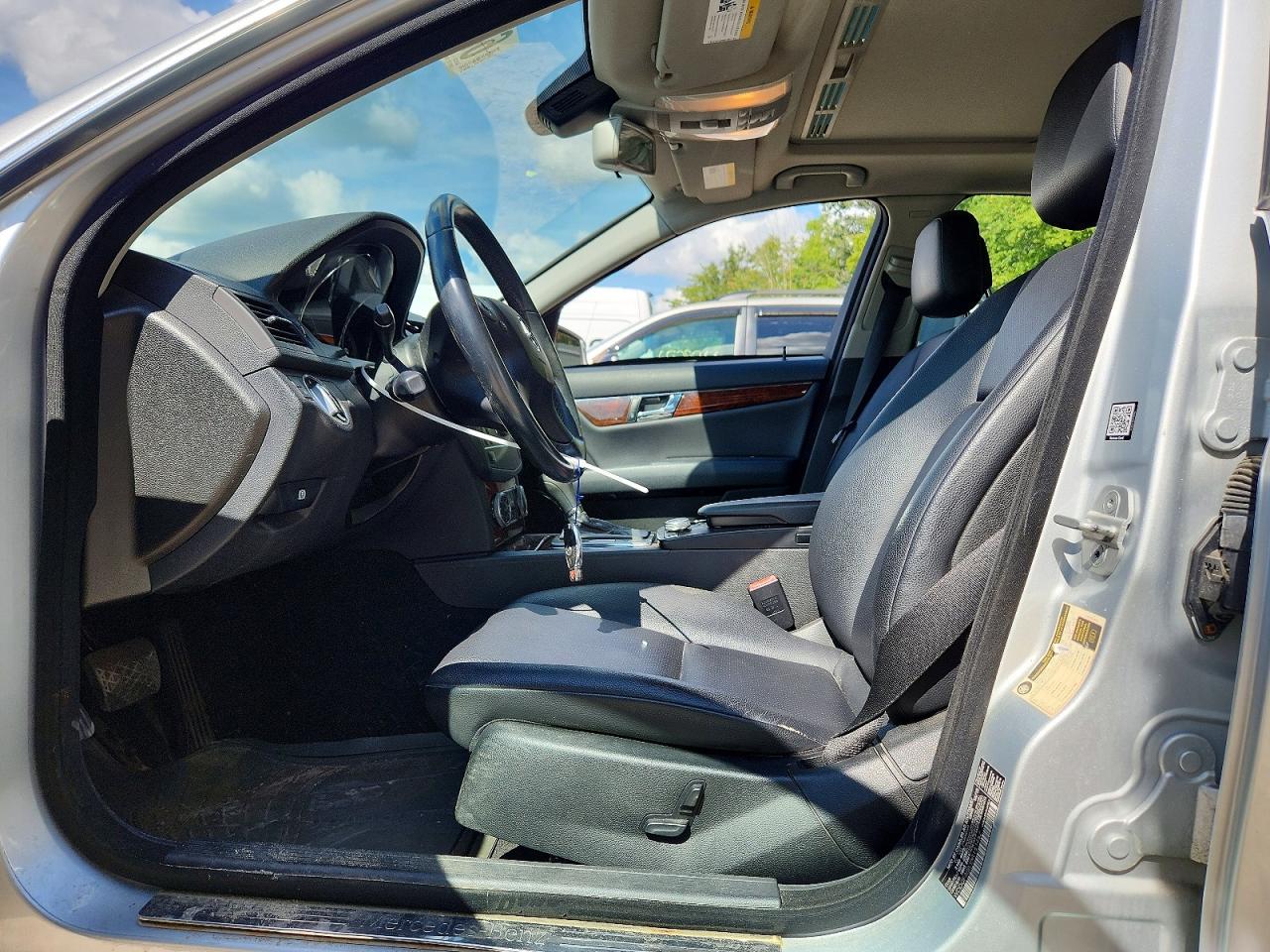 2011 Mercedes-benz C 300 4matic Gray vin: WDDGF8BB3BR151462