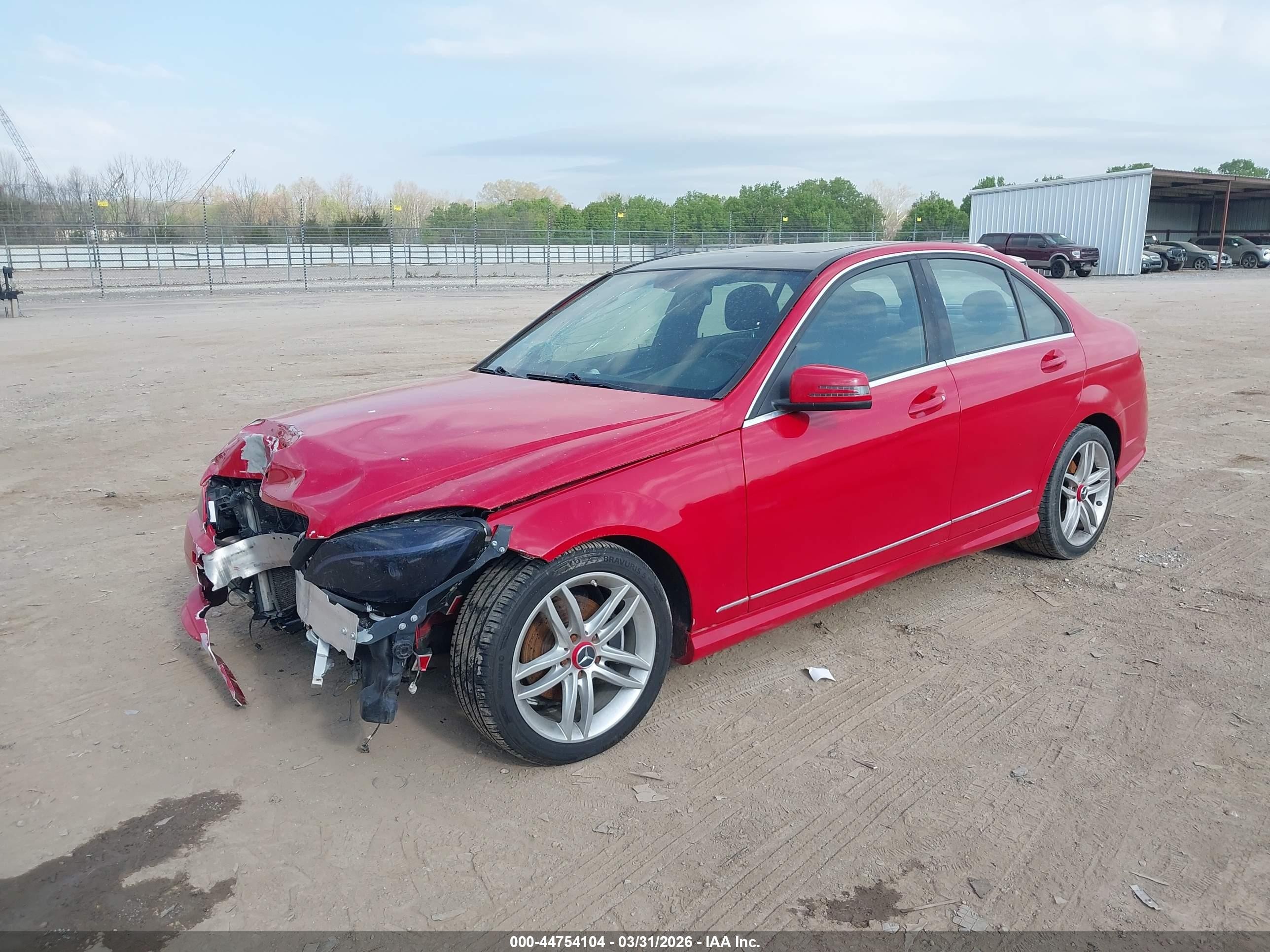 2011 Mercedes-benz C 300 Luxury 4matic/sport 4matic Red vin: WDDGF8BB3BR151672