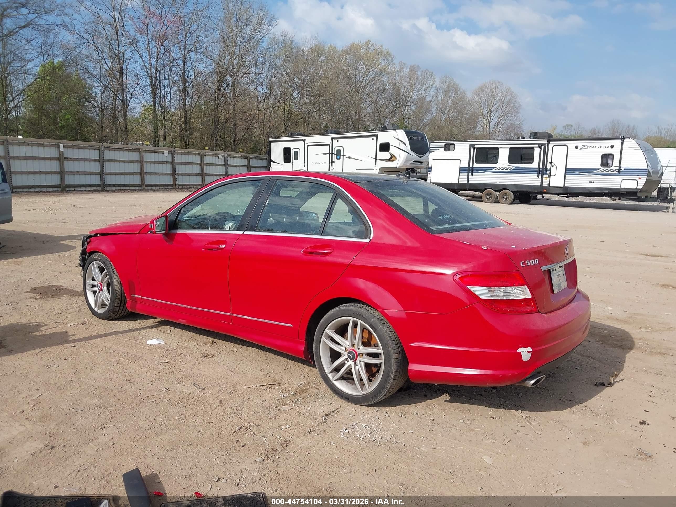2011 Mercedes-benz C 300 Luxury 4matic/sport 4matic Red vin: WDDGF8BB3BR151672