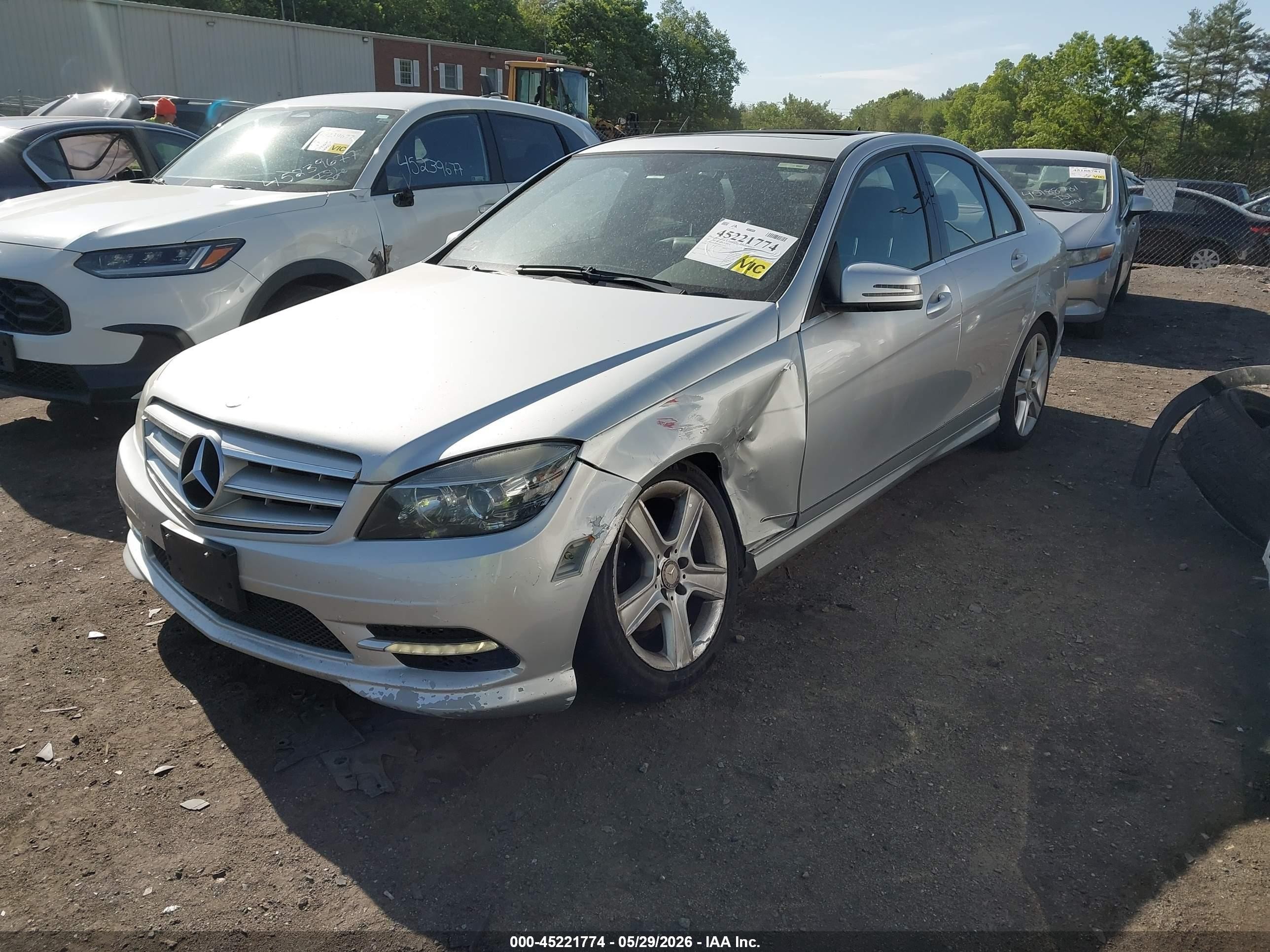 2011 Mercedes-benz C 300 Sport 4matic Silver vin: WDDGF8BB3BR157410