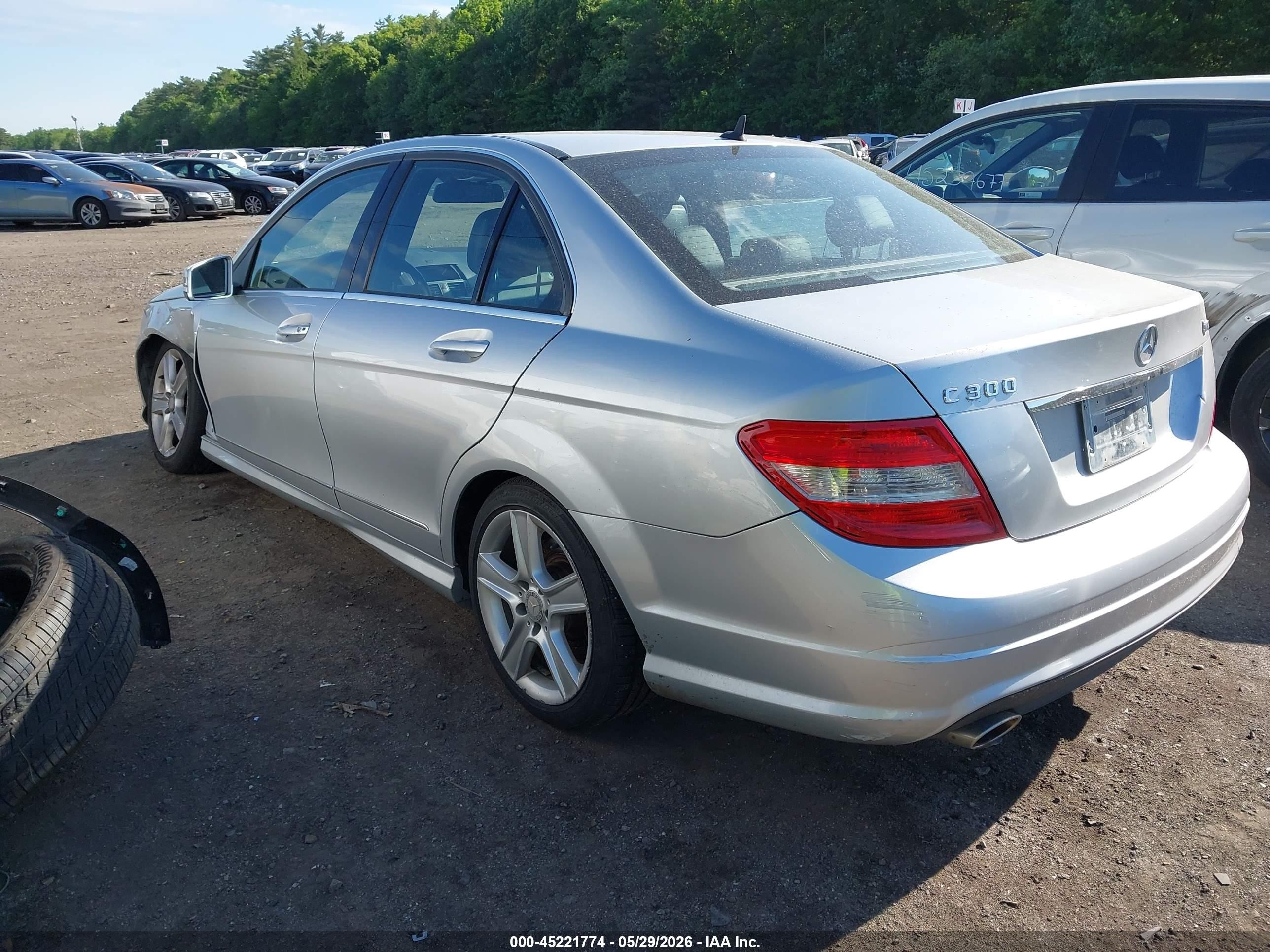 2011 Mercedes-benz C 300 Sport 4matic Silver vin: WDDGF8BB3BR157410