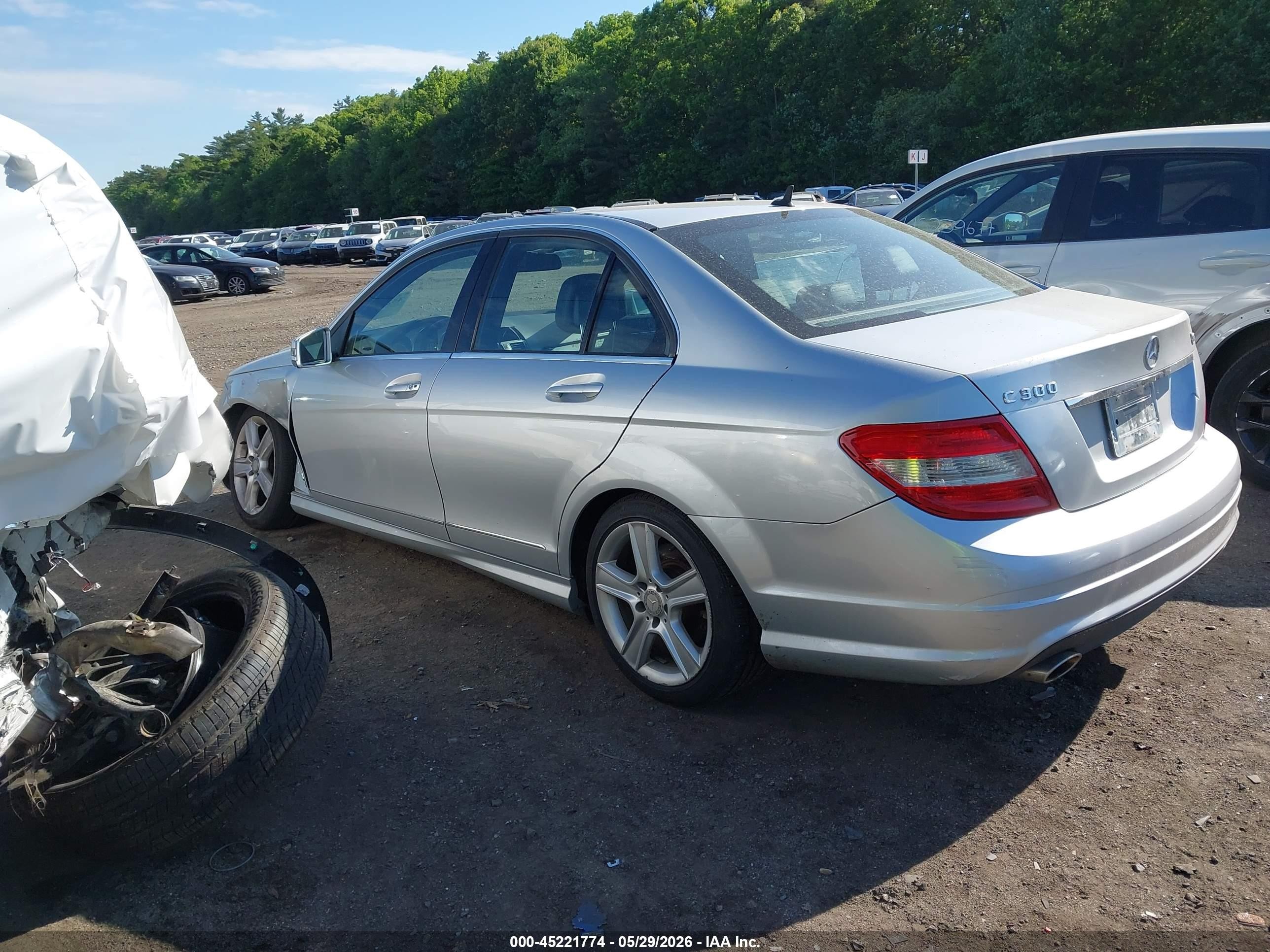 2011 Mercedes-benz C 300 Sport 4matic Silver vin: WDDGF8BB3BR157410