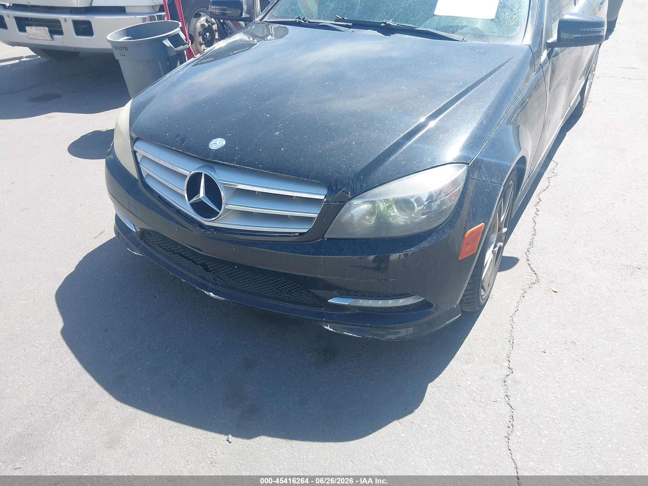 2011 Mercedes-benz C 300 Luxury 4matic/sport 4matic Серый vin: WDDGF8BB3BR164681