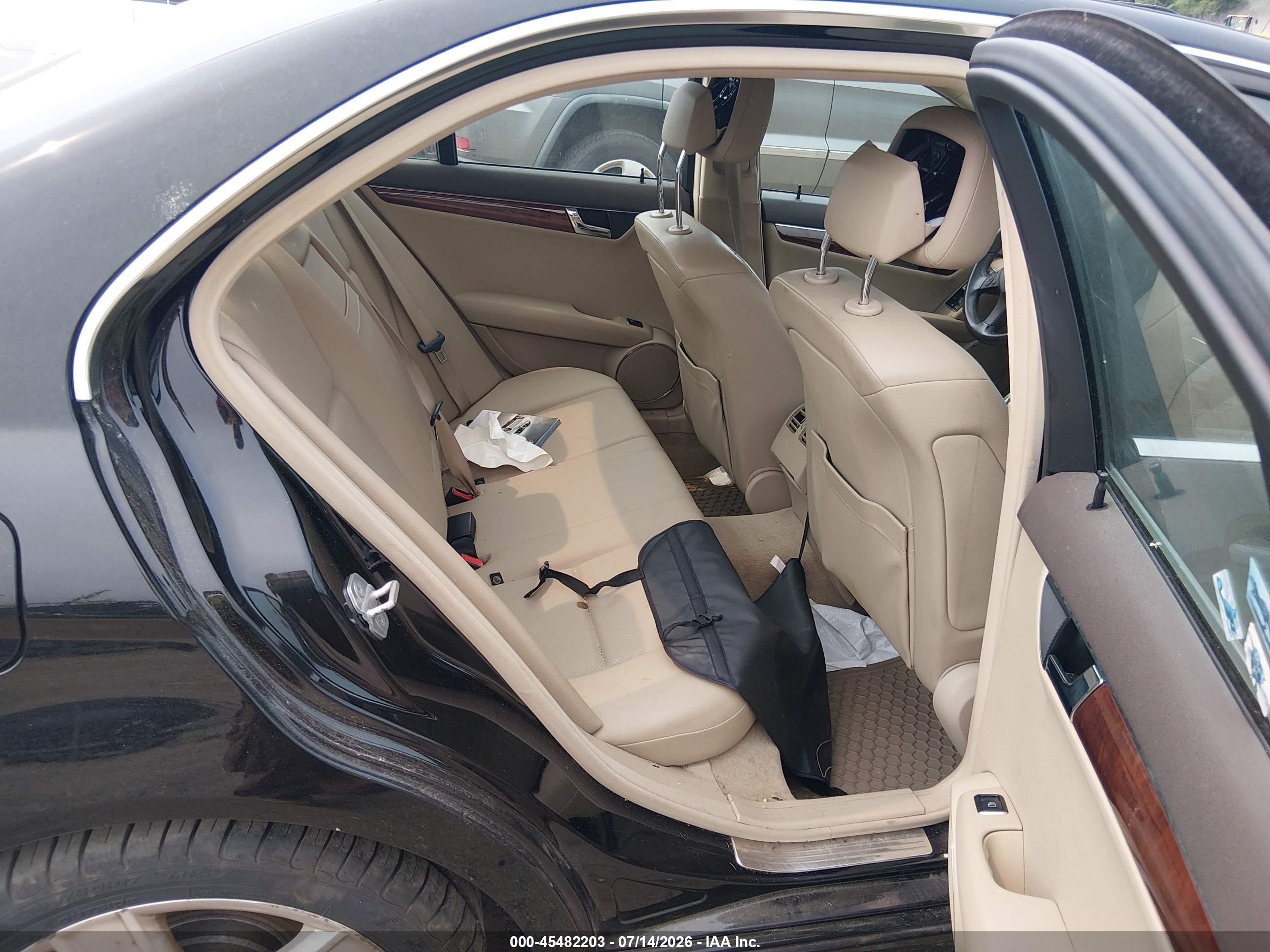 2011 Mercedes-benz C 300 Sport 4matic Black vin: WDDGF8BB3BR169380