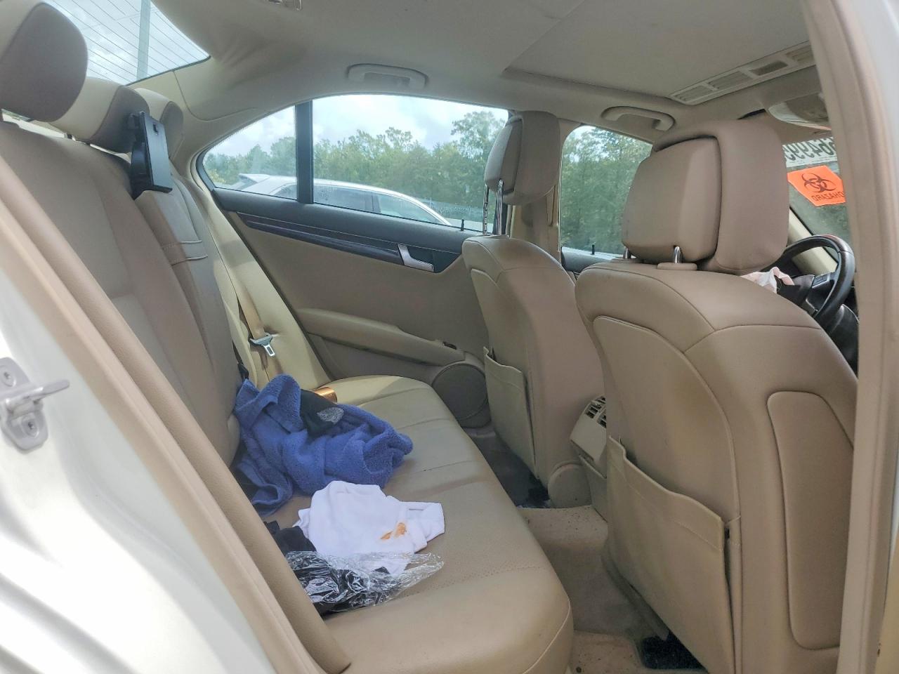 2012 Mercedes-benz C 300 4matic Белый vin: WDDGF8BB3CF894481