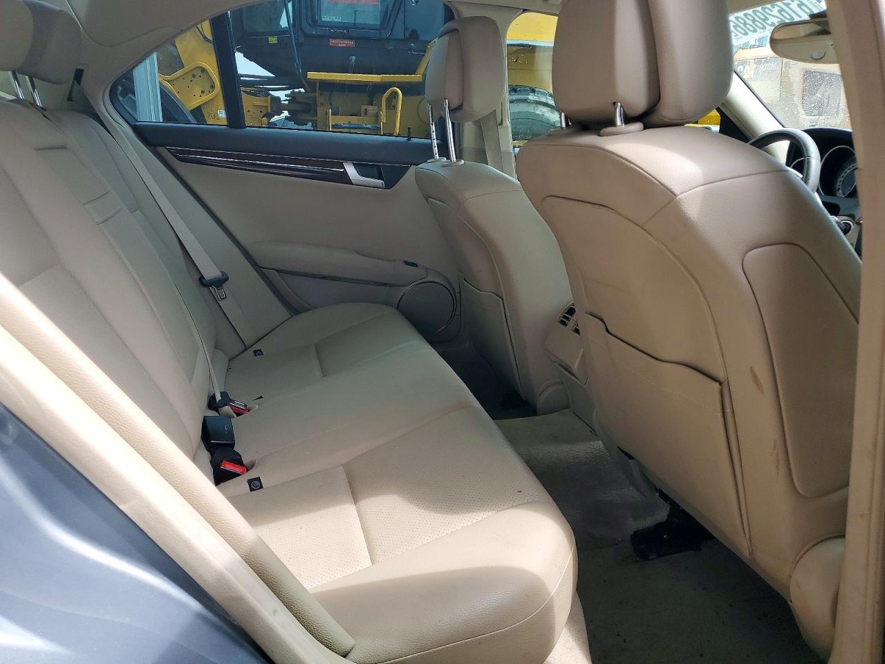 2012 Mercedes-benz C 300 4matic Gray vin: WDDGF8BB3CF917466
