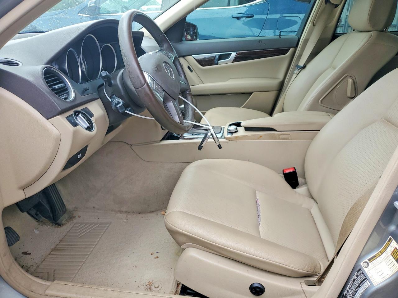 2012 Mercedes-benz C 300 4matic Gray vin: WDDGF8BB3CF917466