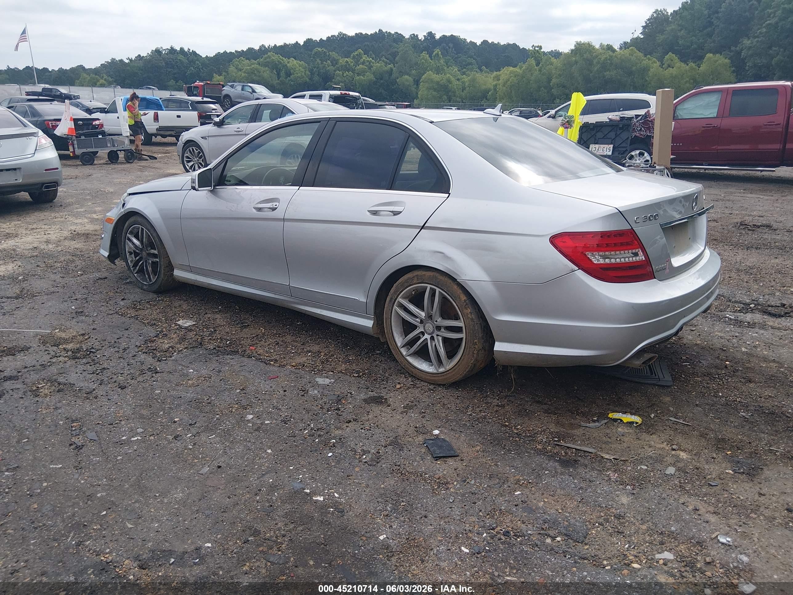 2012 Mercedes-benz C 300 Luxury 4matic/sport 4matic Silver vin: WDDGF8BB3CR207207