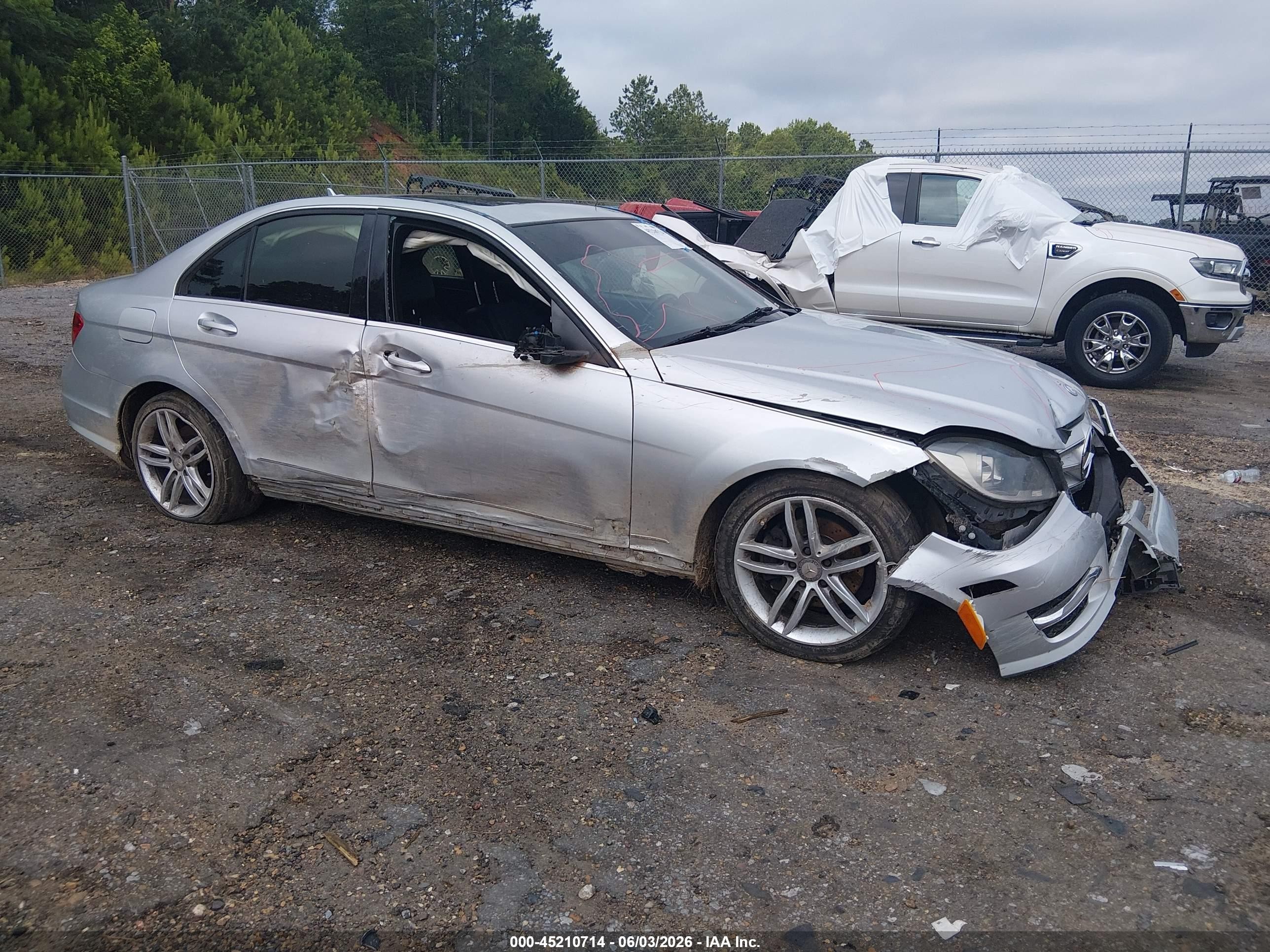 2012 Mercedes-benz C 300 Luxury 4matic/sport 4matic Silver vin: WDDGF8BB3CR207207