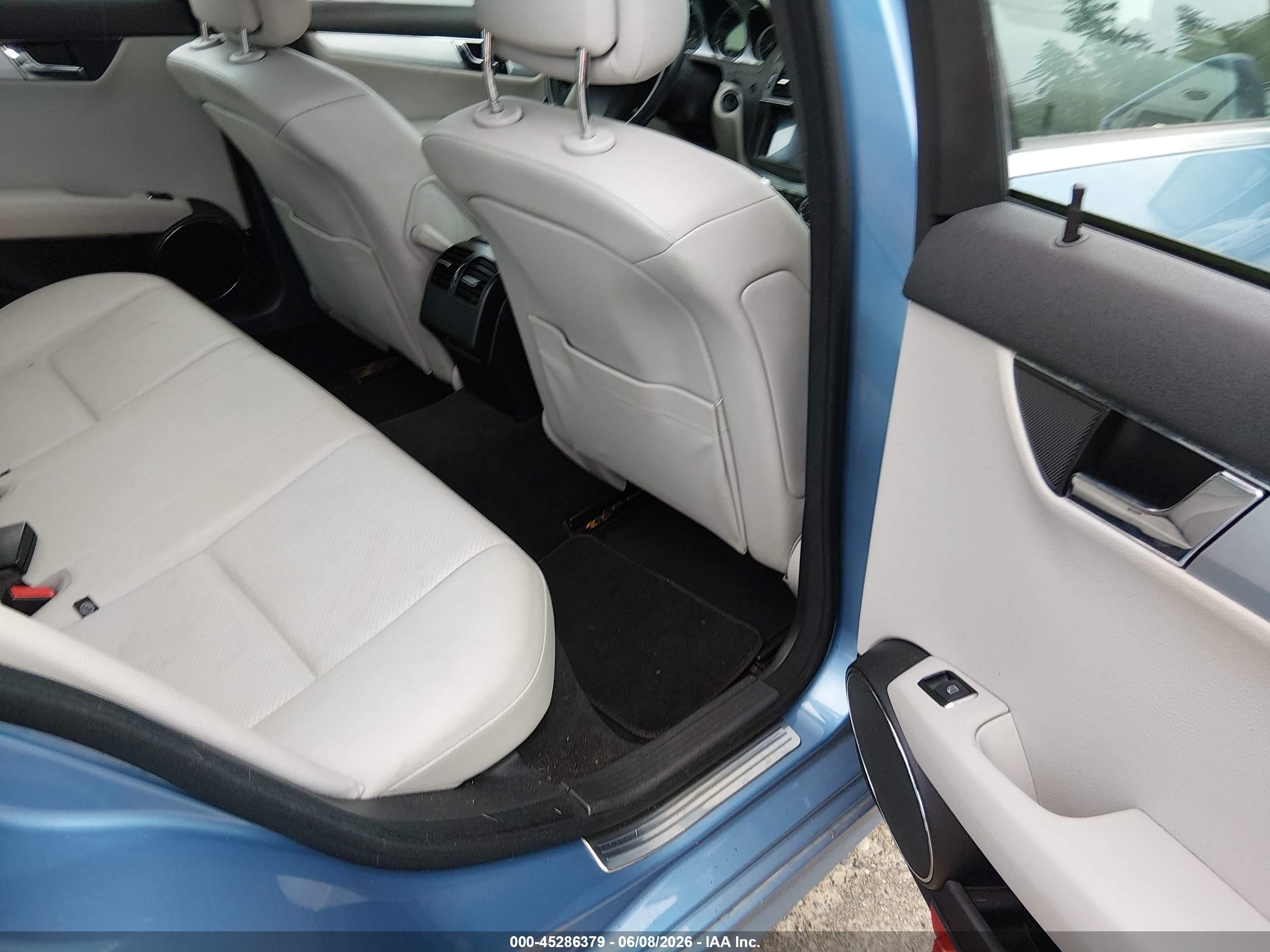 2010 Mercedes-benz C 300 Sport 4matic Light Blue vin: WDDGF8BB4AF421329