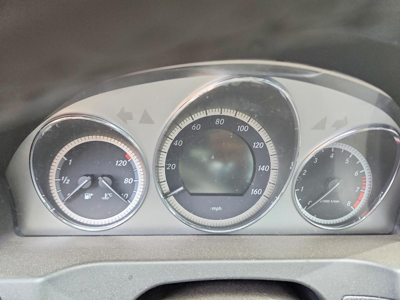2010 Mercedes-benz C 300 4matic Серебряный vin: WDDGF8BB4AF451947