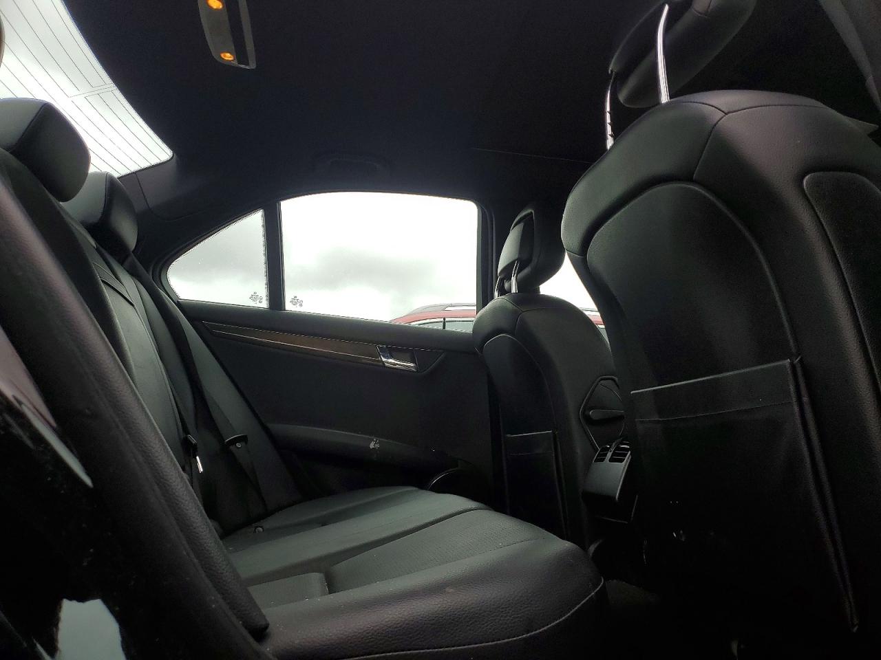 2010 Mercedes-benz C 300 4matic Black vin: WDDGF8BB4AF463726