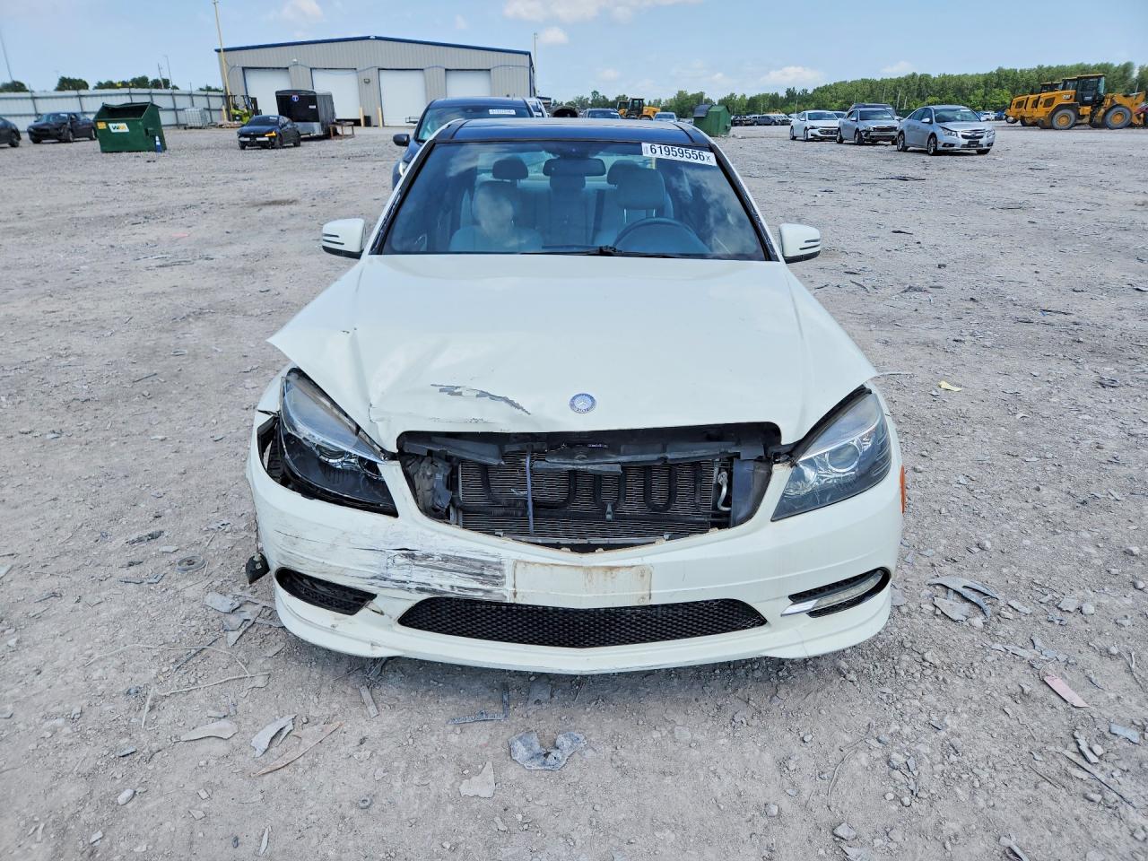 2011 Mercedes-benz C 300 4matic White vin: WDDGF8BB4BA505908