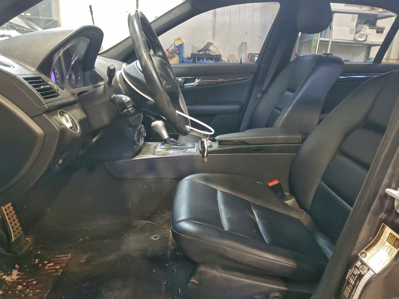 2011 Mercedes-benz C 300 4matic Black vin: WDDGF8BB4BA515807