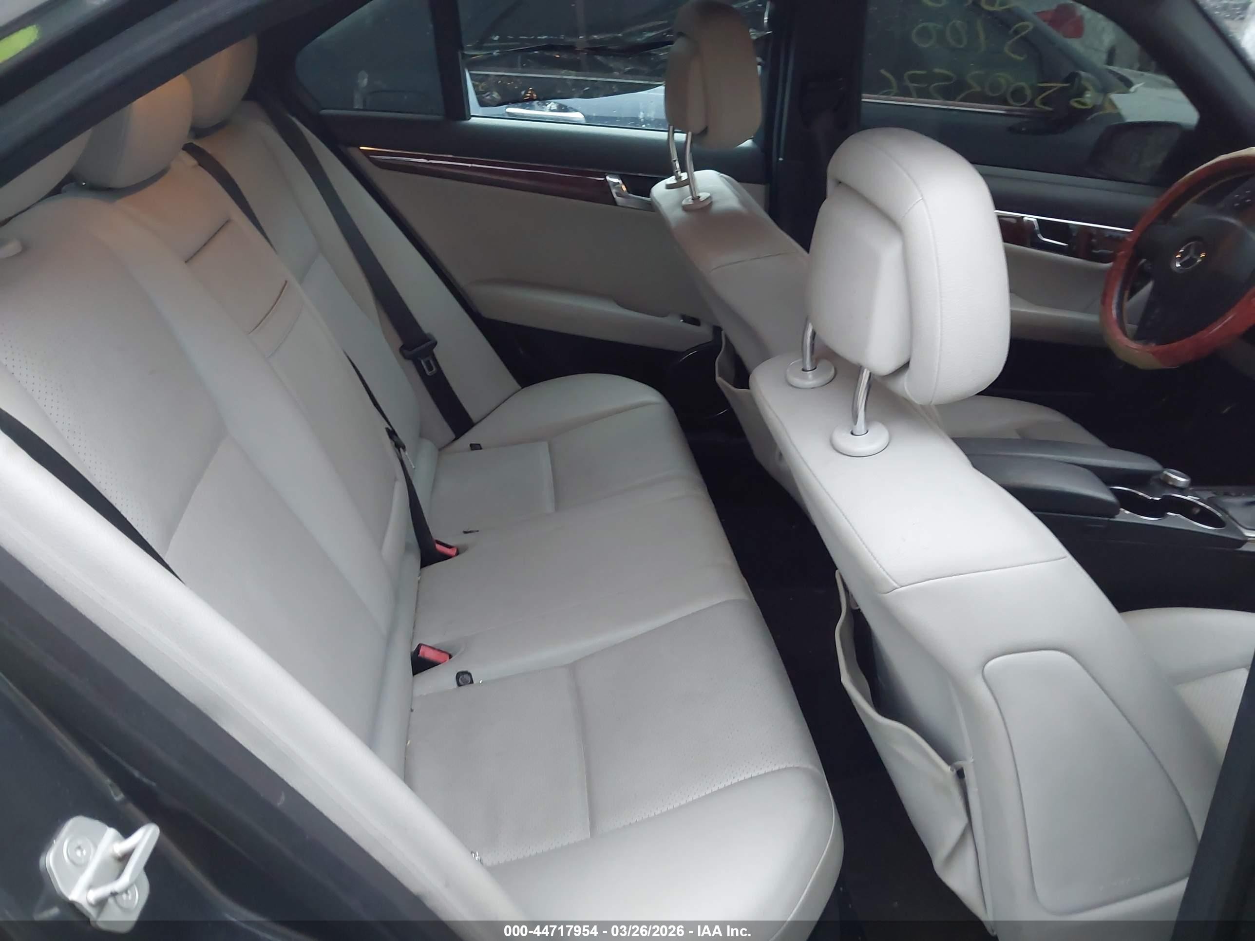 2011 Mercedes-benz C 300 Luxury 4matic/sport 4matic Gray vin: WDDGF8BB4BF527569