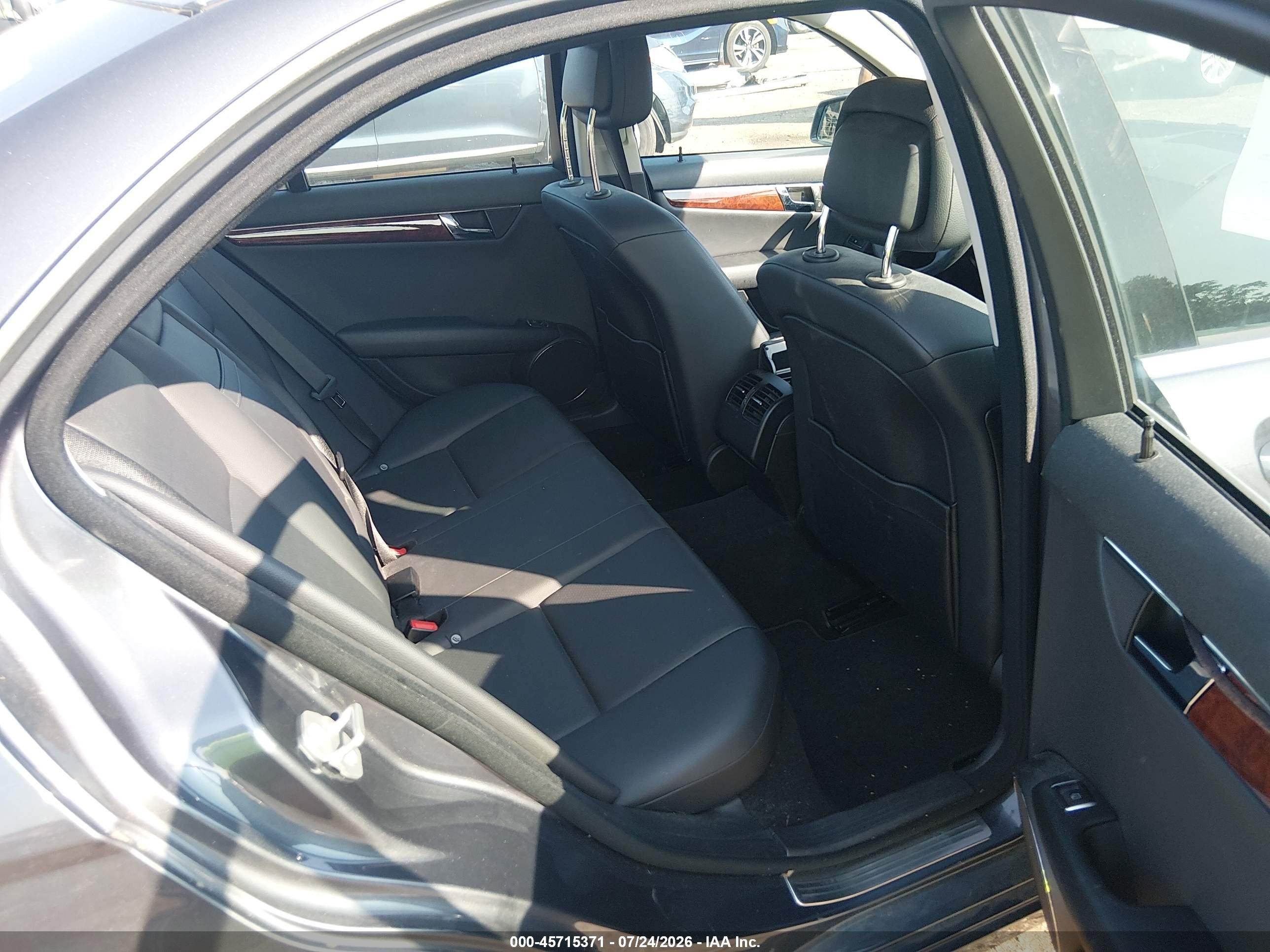 2011 Mercedes-benz C 300 Luxury 4matic/sport 4matic Gray vin: WDDGF8BB4BR160641