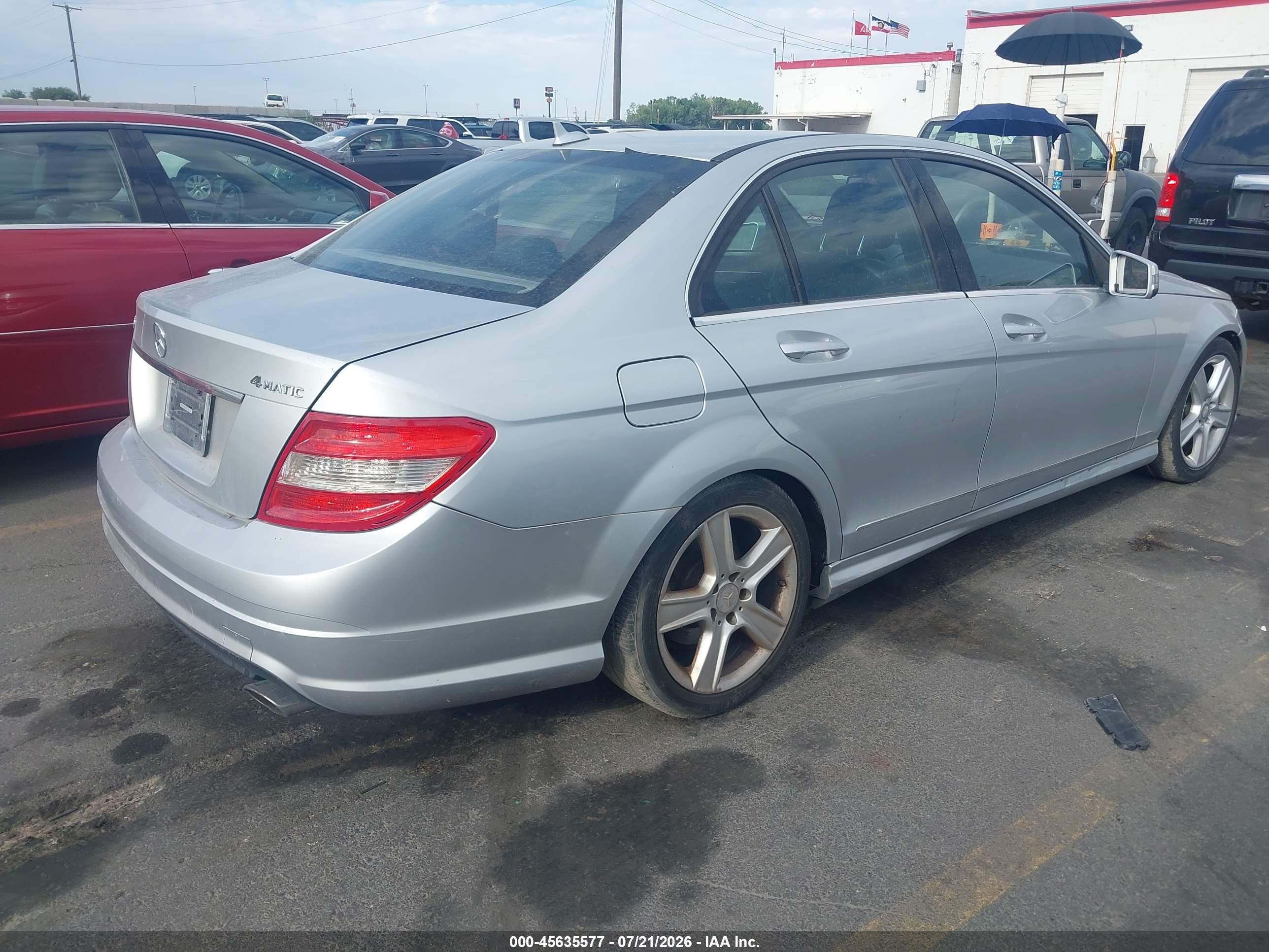 2011 Mercedes-benz C 300 Luxury 4matic/sport 4matic Silver vin: WDDGF8BB4BR163748