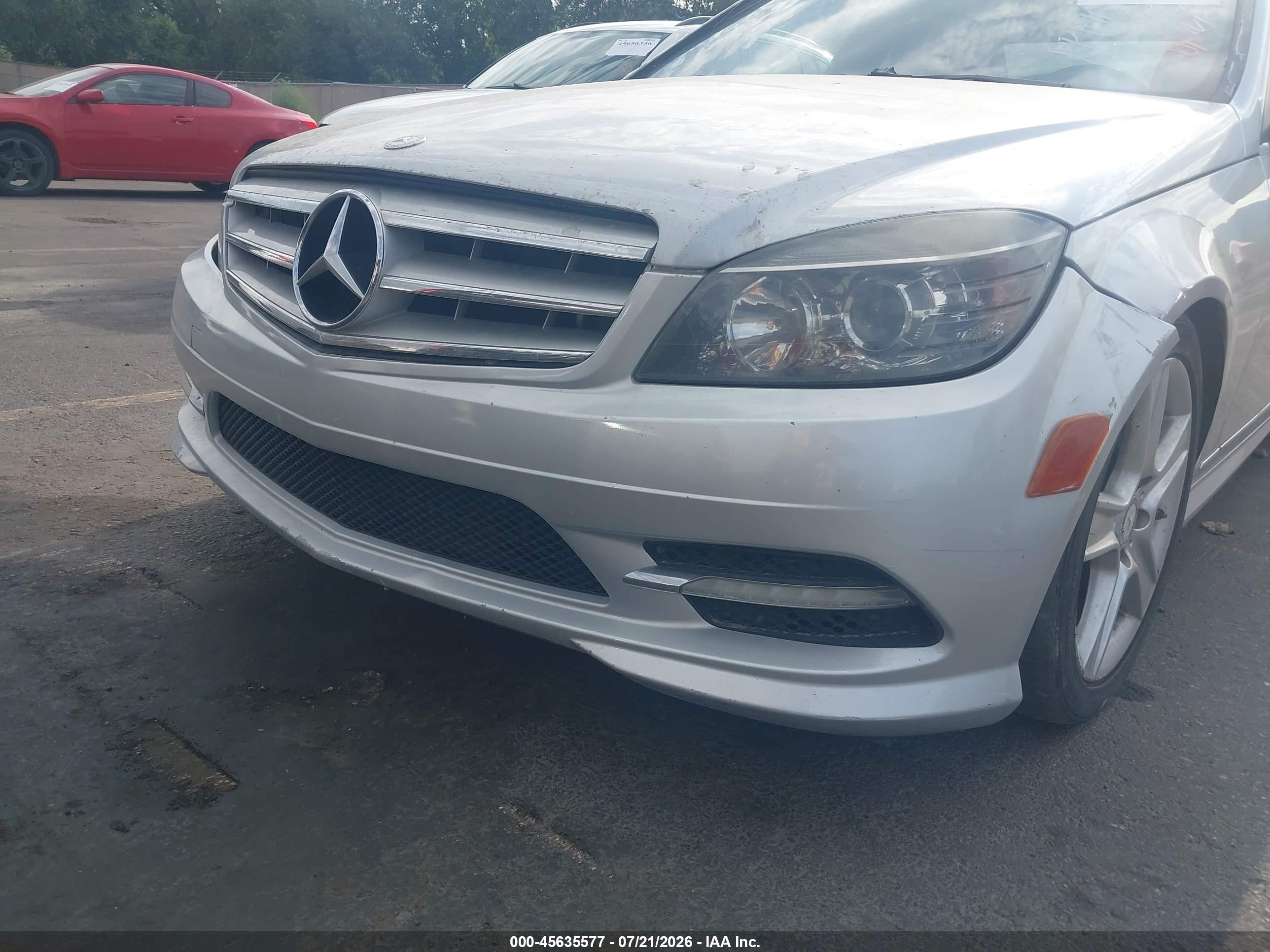 2011 Mercedes-benz C 300 Luxury 4matic/sport 4matic Silver vin: WDDGF8BB4BR163748