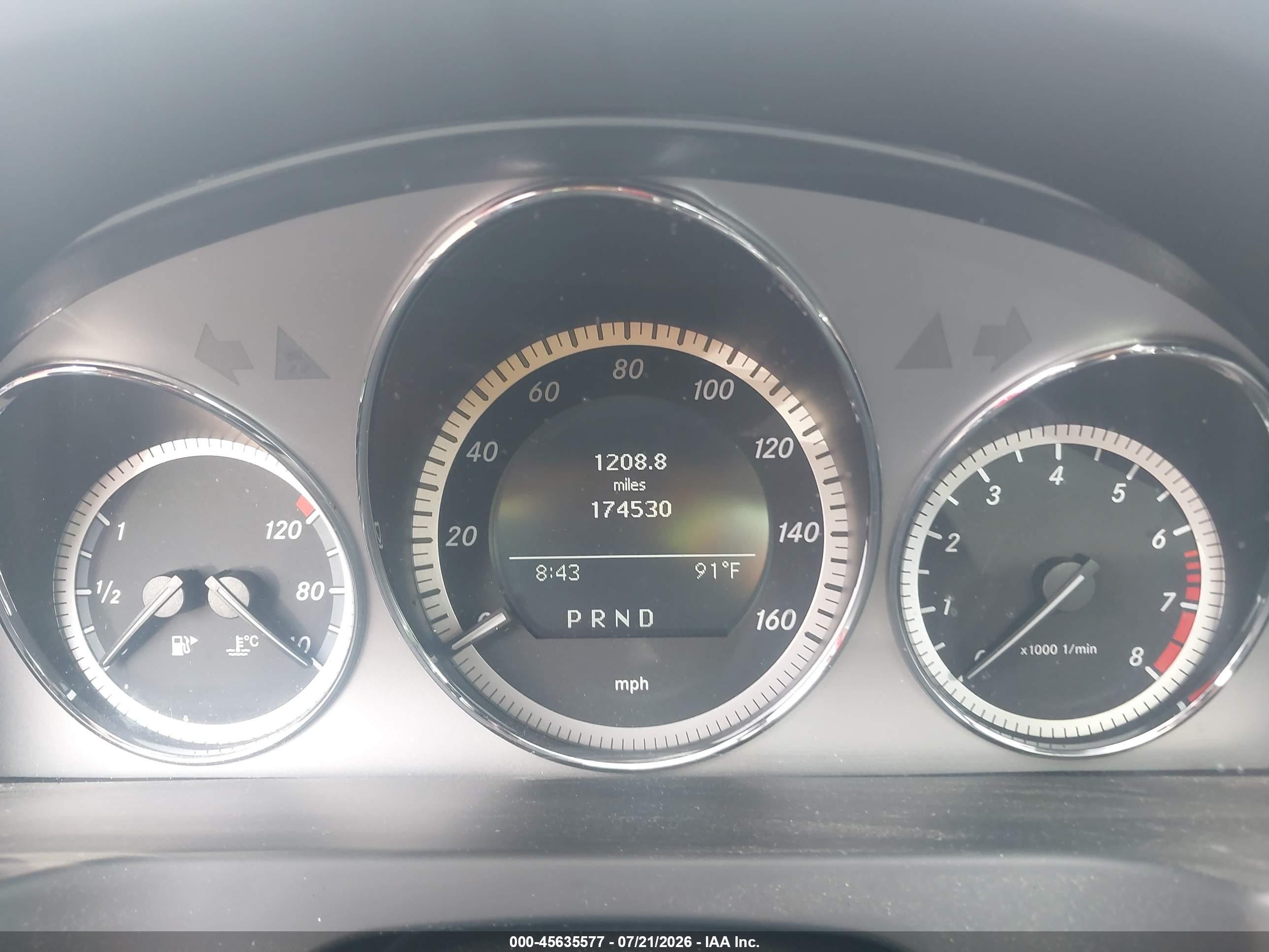 2011 Mercedes-benz C 300 Luxury 4matic/sport 4matic Silver vin: WDDGF8BB4BR163748