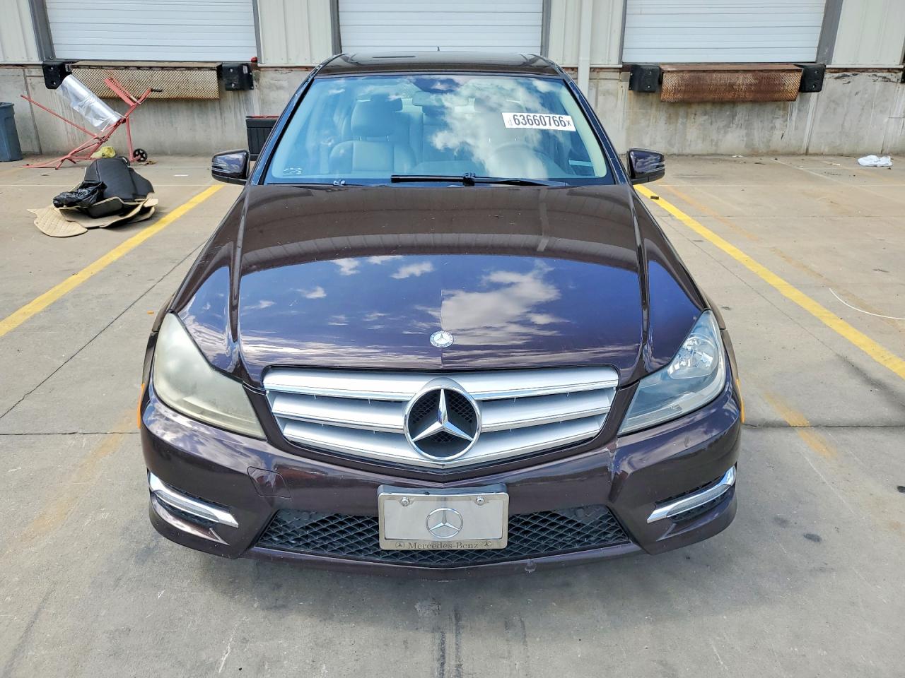 2012 Mercedes-benz C 300 4matic Burgundy vin: WDDGF8BB4CA618100