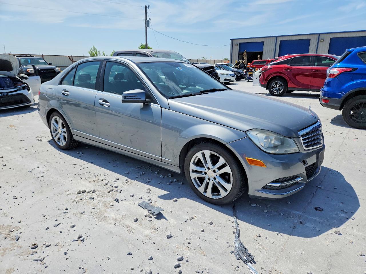 2012 Mercedes-benz C 300 4matic Gray vin: WDDGF8BB4CF857312