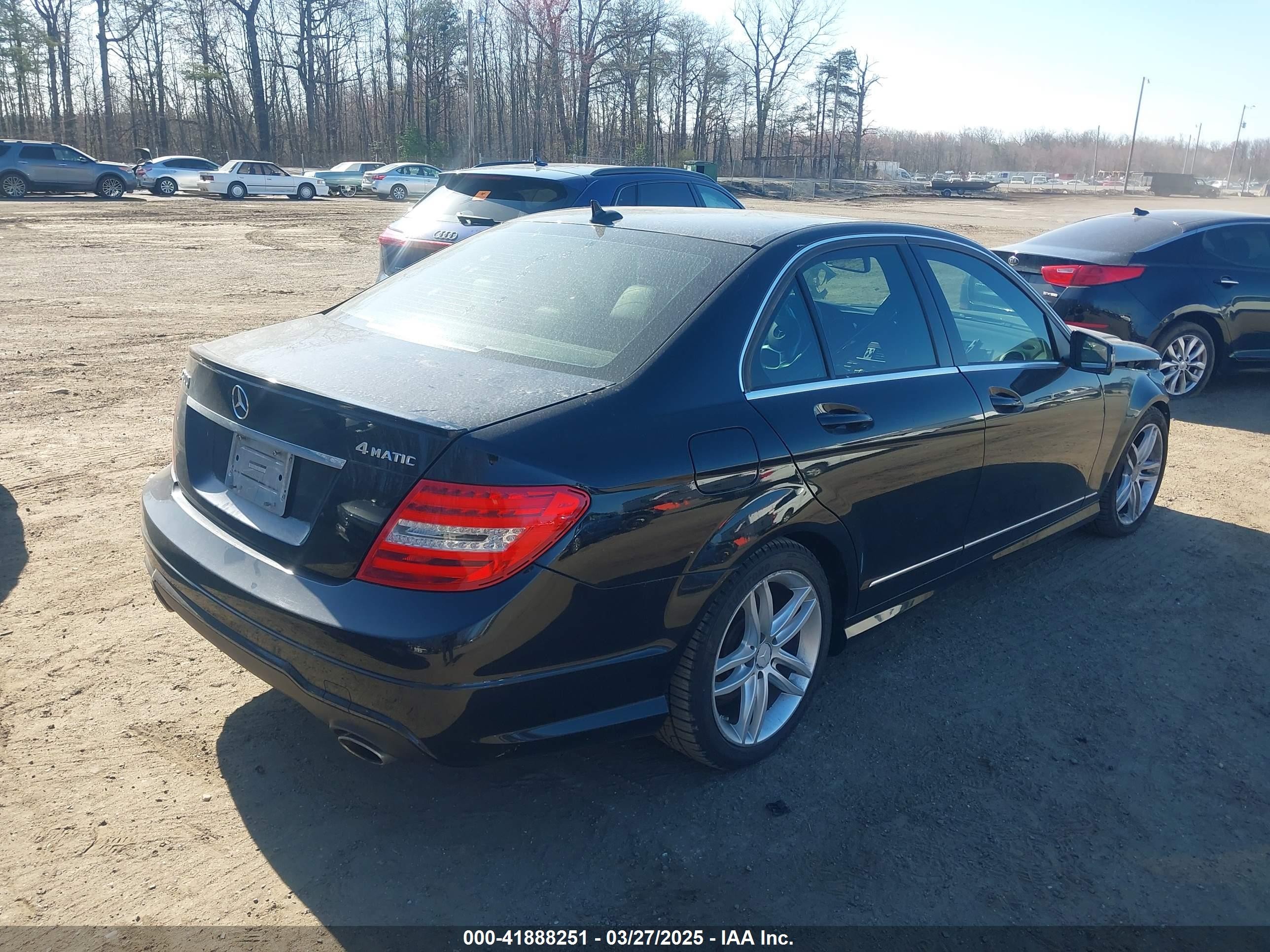 2012 Mercedes-benz C 300 Luxury 4matic/sport 4matic Black vin: WDDGF8BB4CR192166