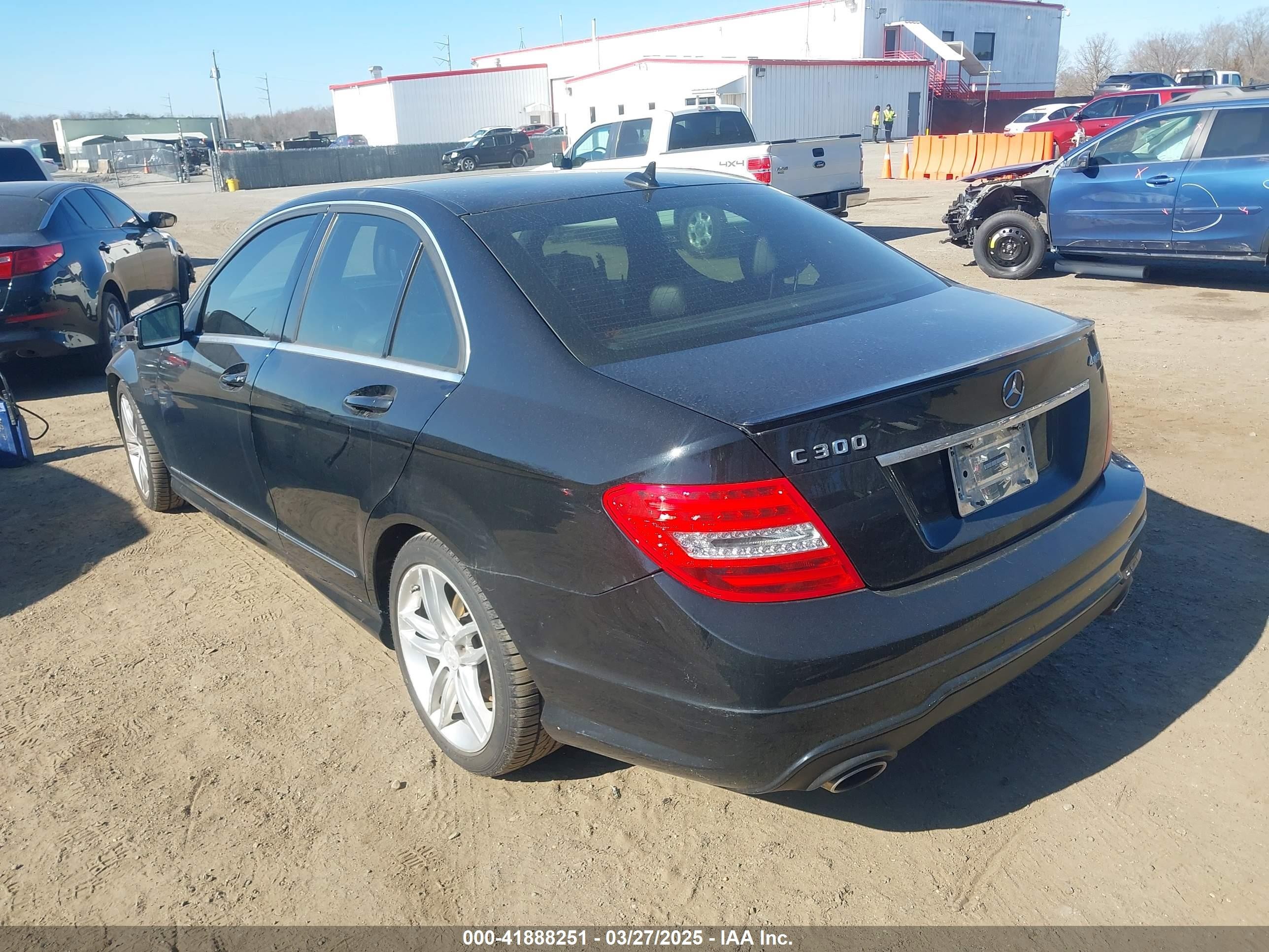 2012 Mercedes-benz C 300 Luxury 4matic/sport 4matic Black vin: WDDGF8BB4CR192166
